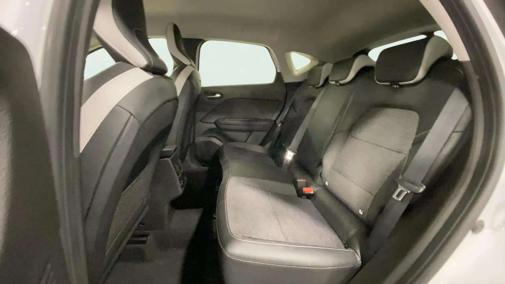 Renault Captur Intens TCe 90 - foto 23