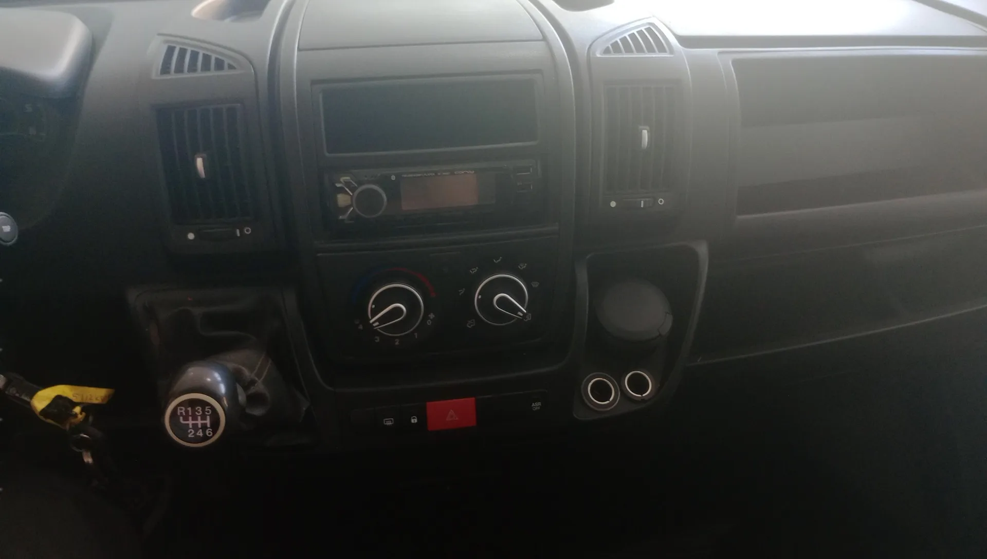Citroën Jumper Furgón Diesel Jumper Fg. 2.0BlueHDi 30 L1H1 130 - foto 12