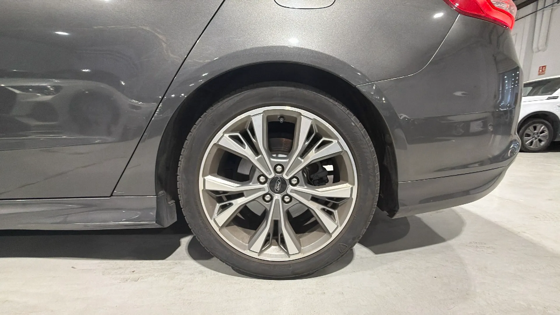 Ford Mondeo 2.0 TDCi Business - foto 19