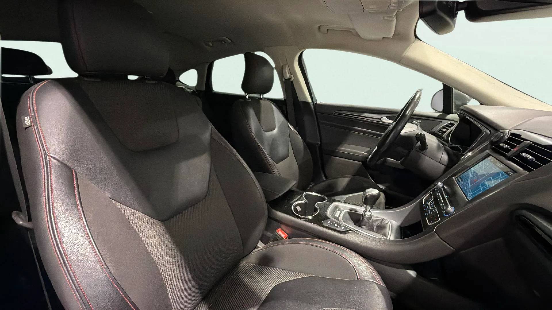 Ford Mondeo 2.0 TDCi Business - foto 15