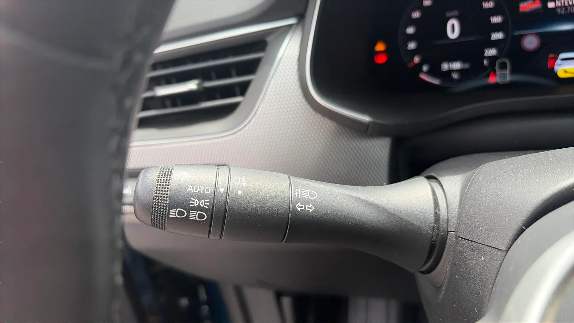 Renault Arkana Evolution TCe EDC mild hybr - foto 15