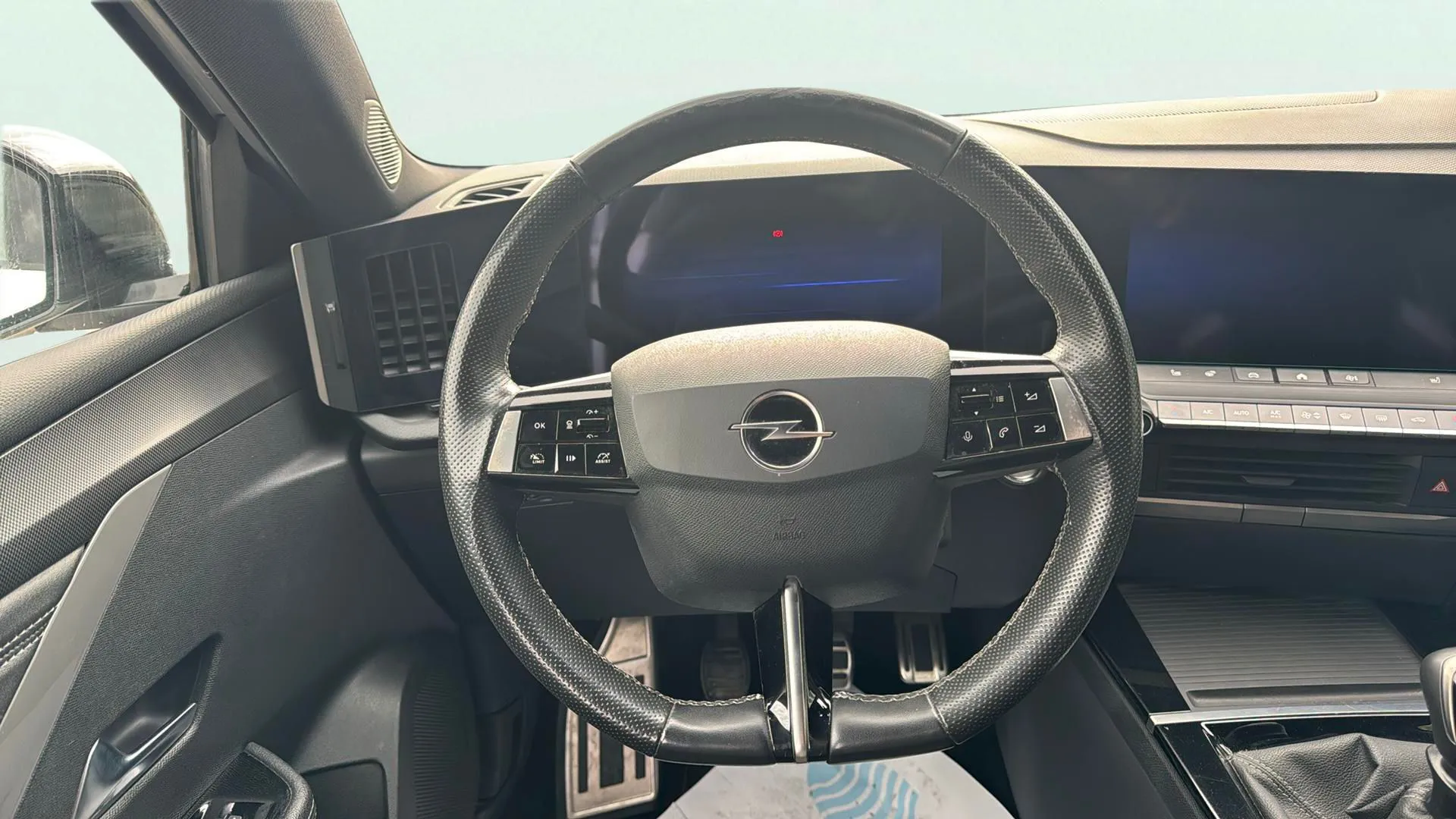 Opel Astra 1.2T XHT GS - foto 9