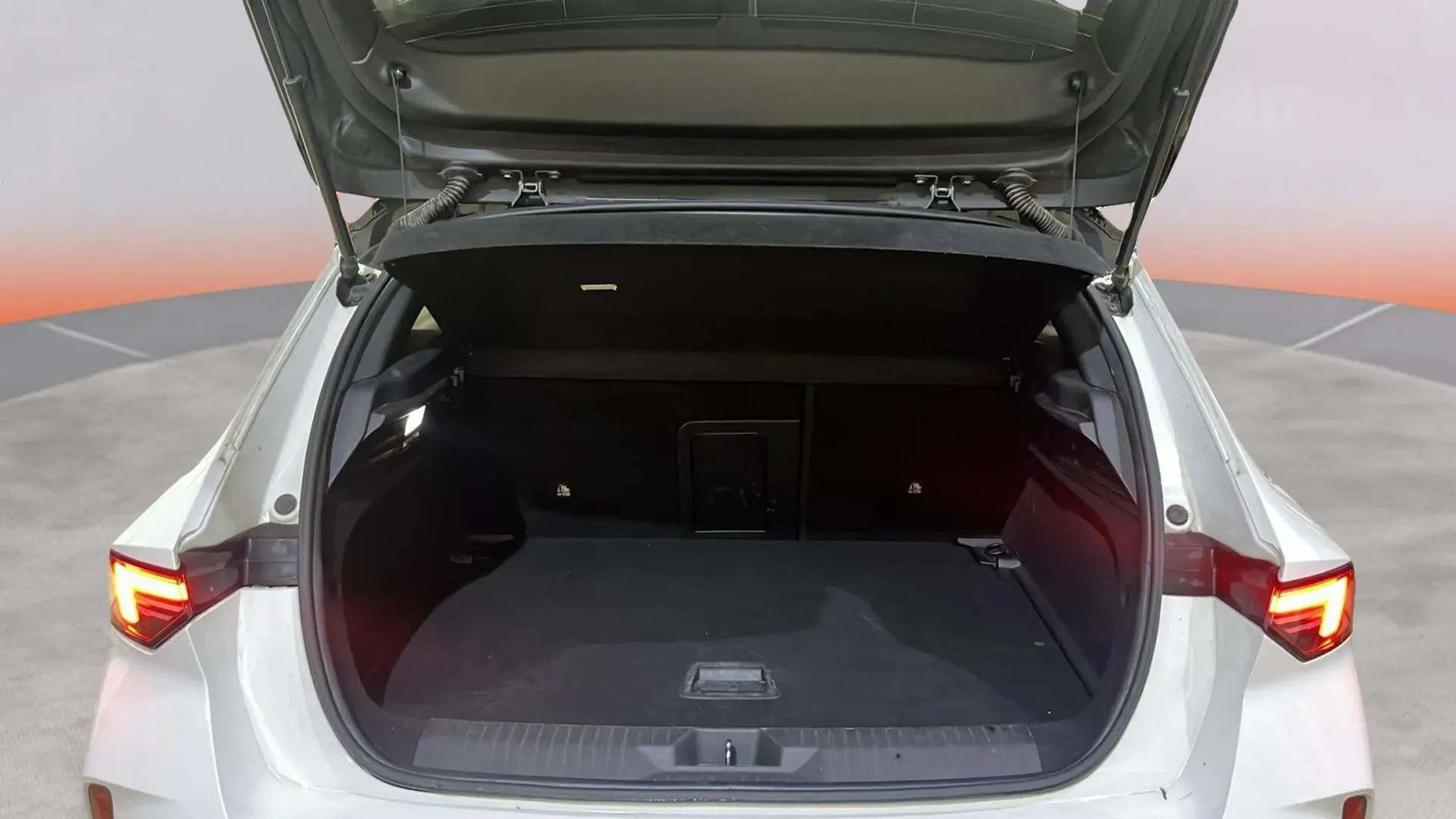 Opel Astra 1.2T XHT GS - foto 27
