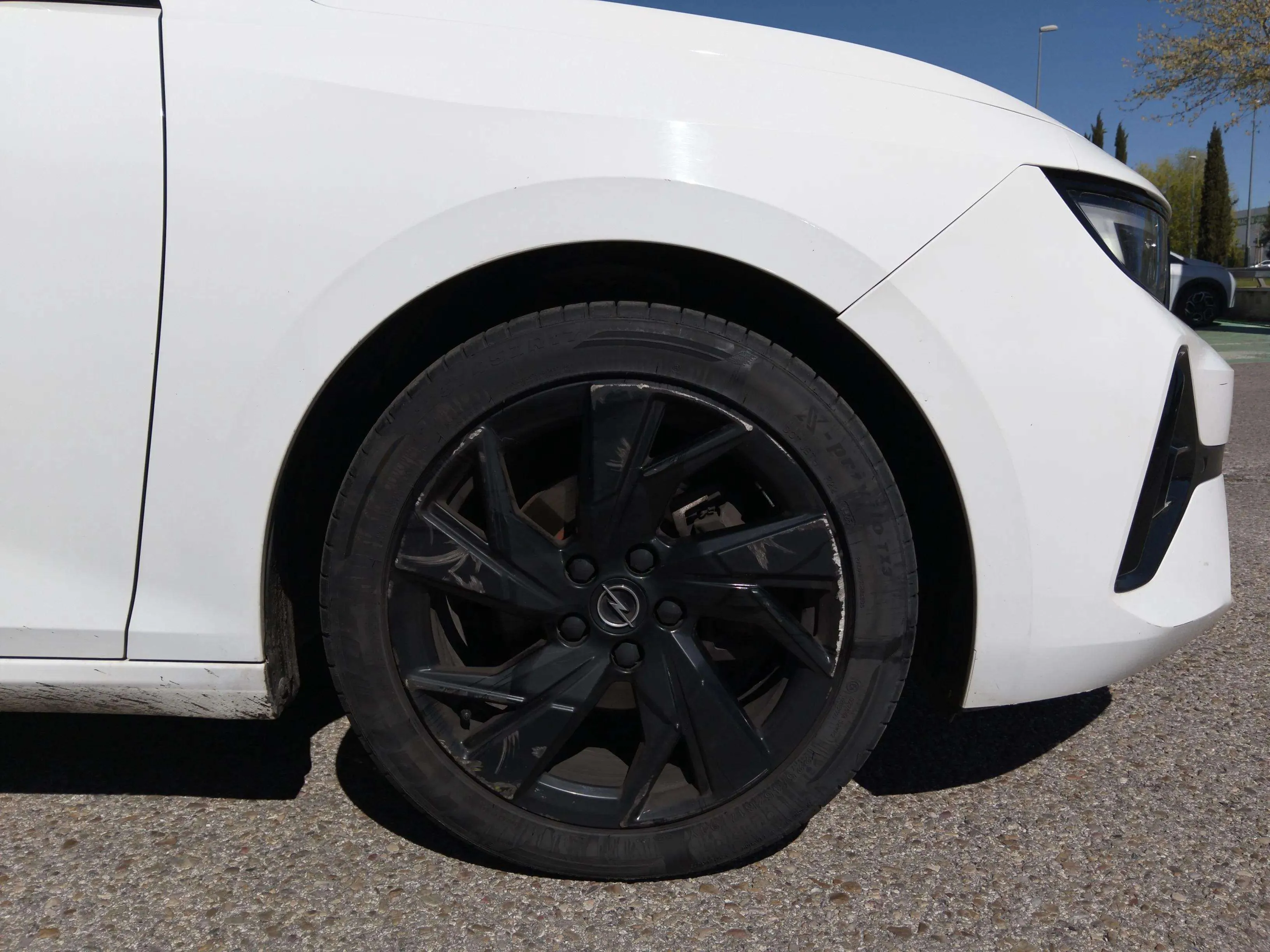 Opel Astra 1.2T XHT GS - foto 19