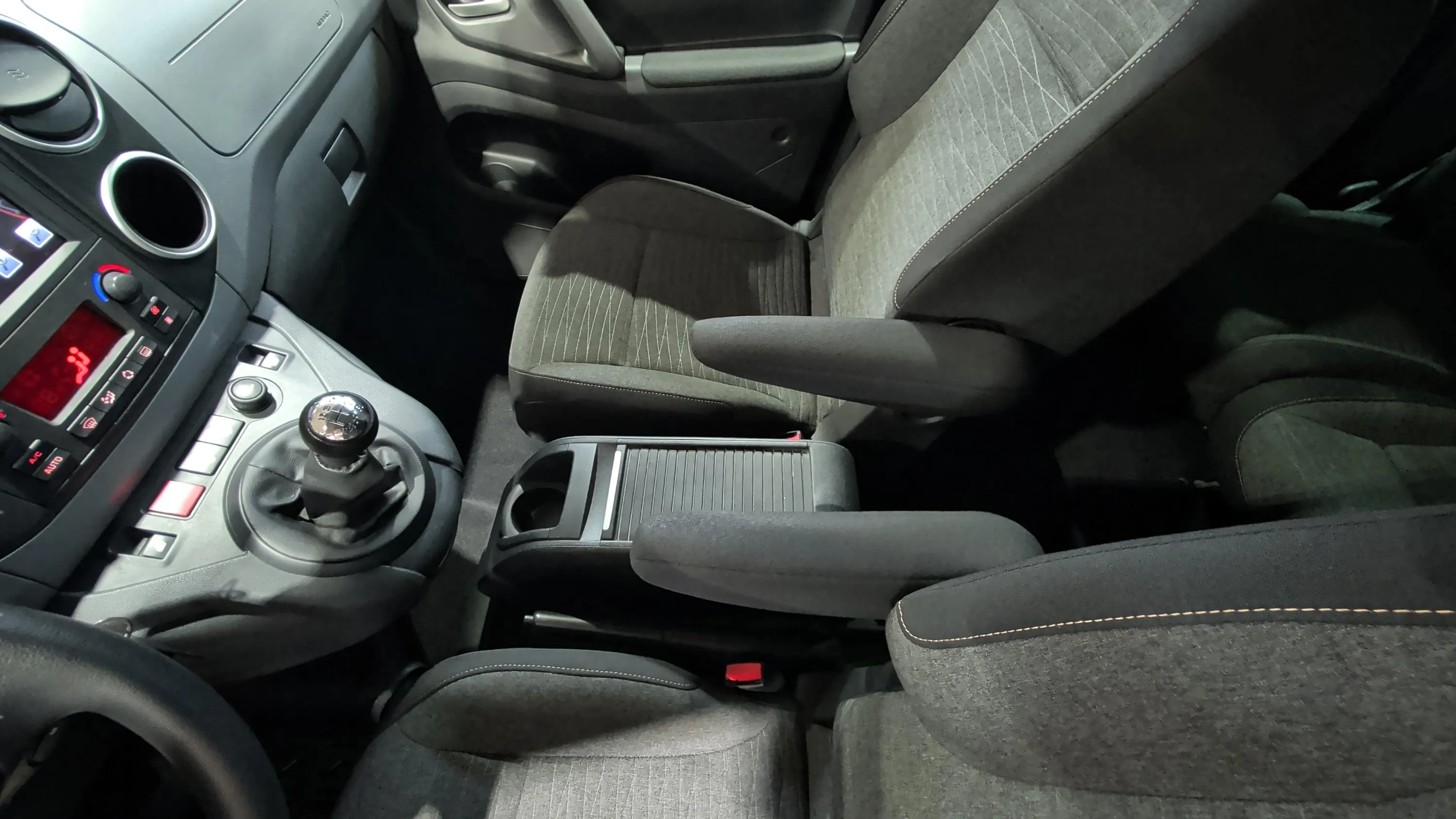 Citroën Berlingo Talla M PureTech 110 Feel - foto 17
