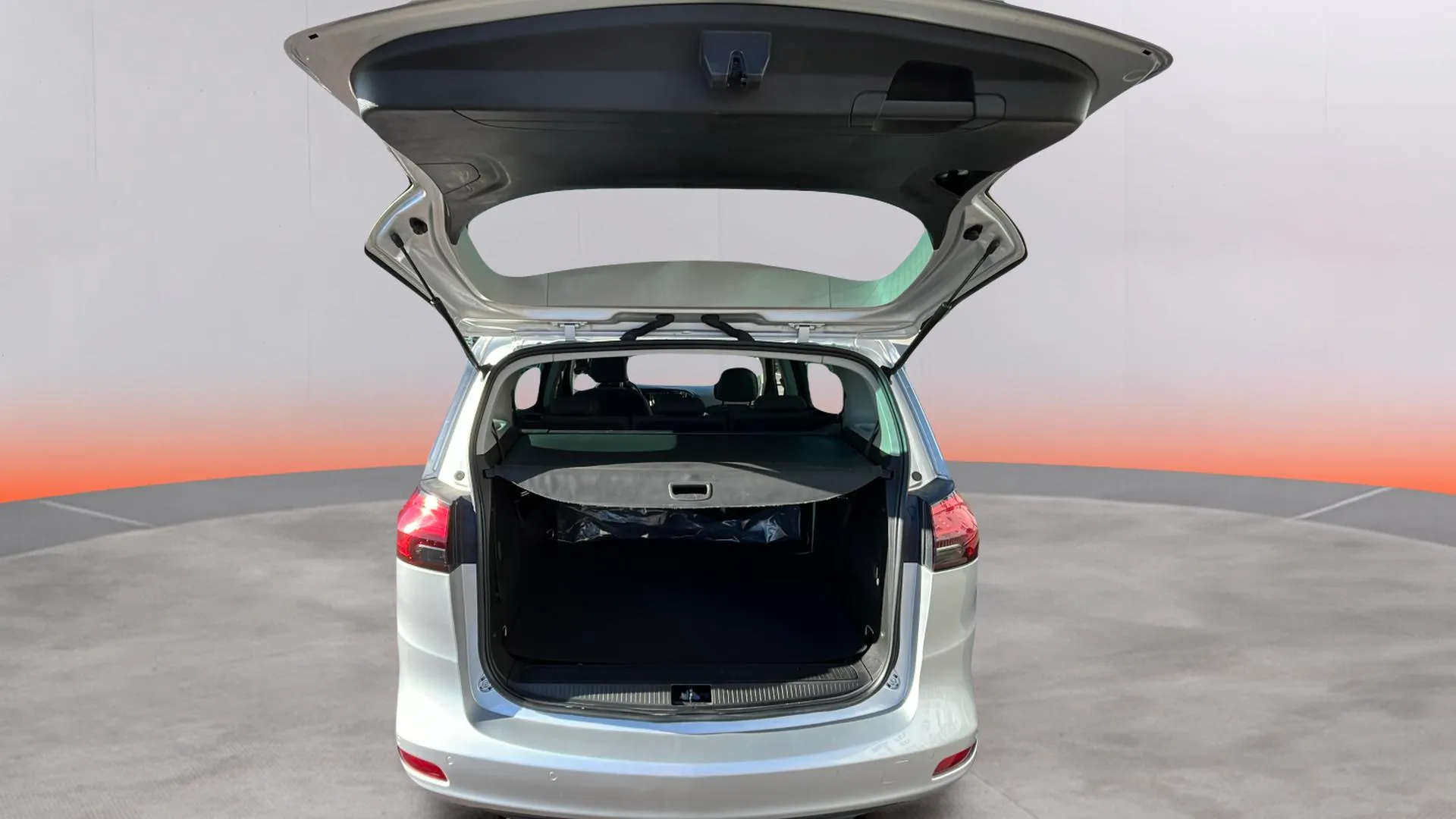Opel Zafira 1.6 T Innovation - foto 9