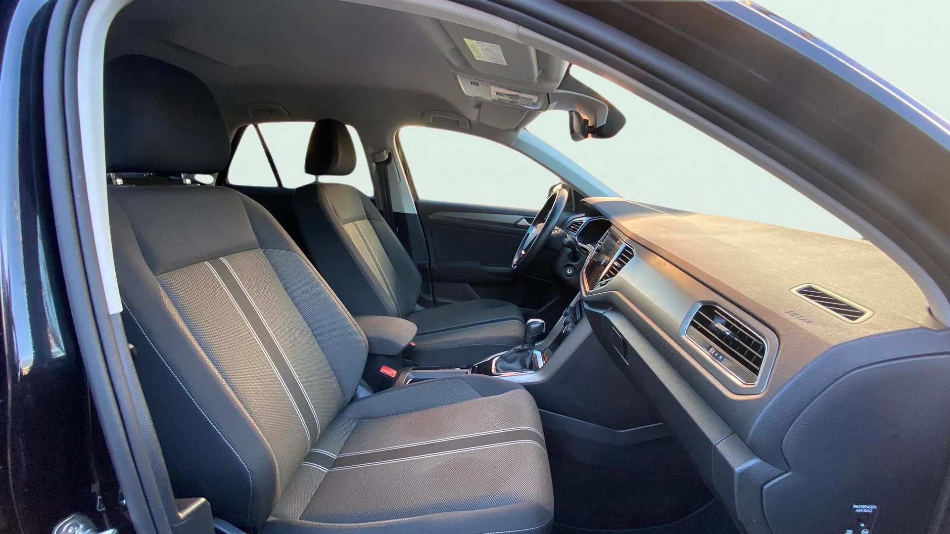 Volkswagen T-Roc R-Line 1.5 TSI DSG - foto 9