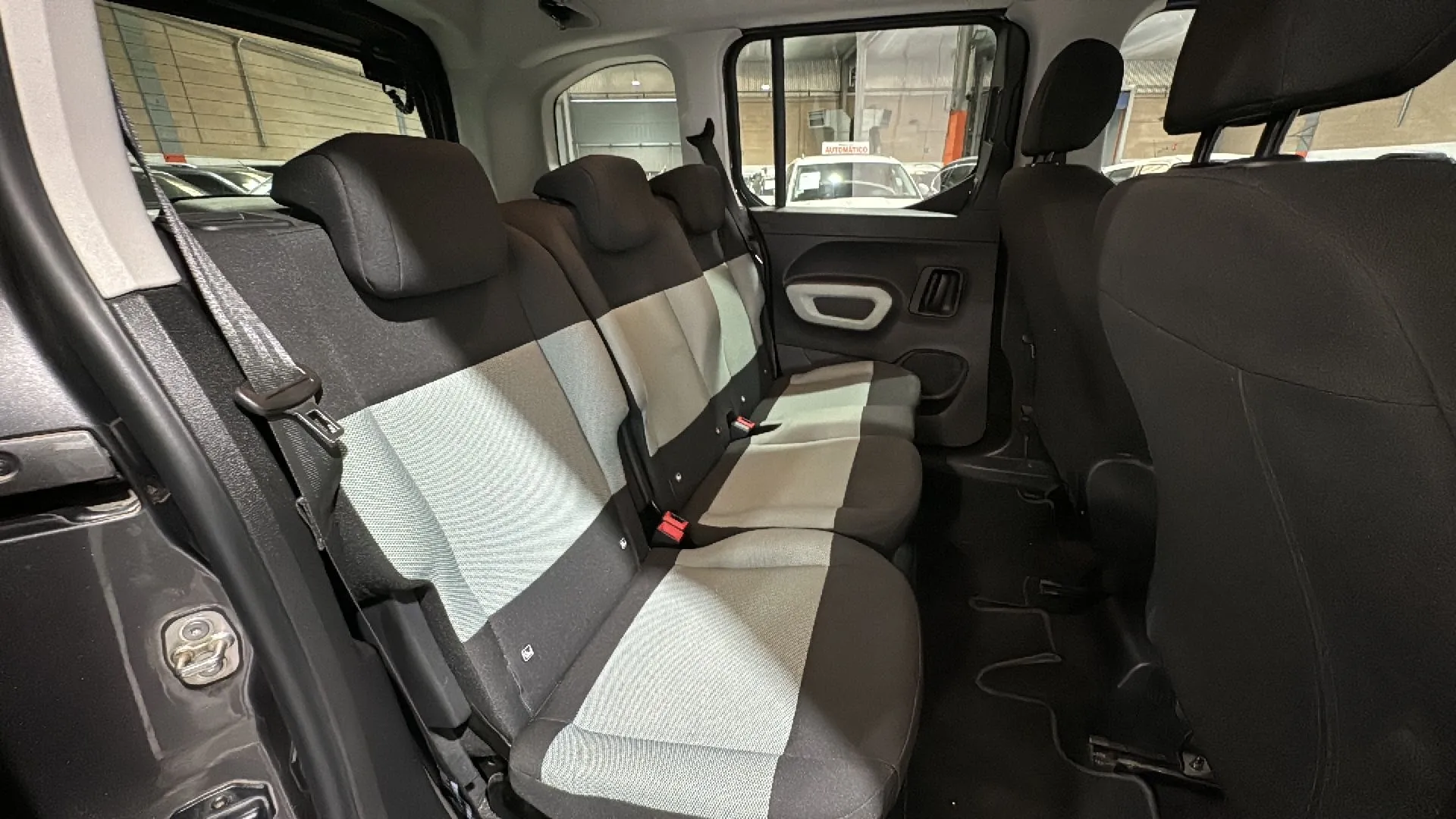 Citroën Berlingo Talla XL PureTech 110 Feel - foto 14