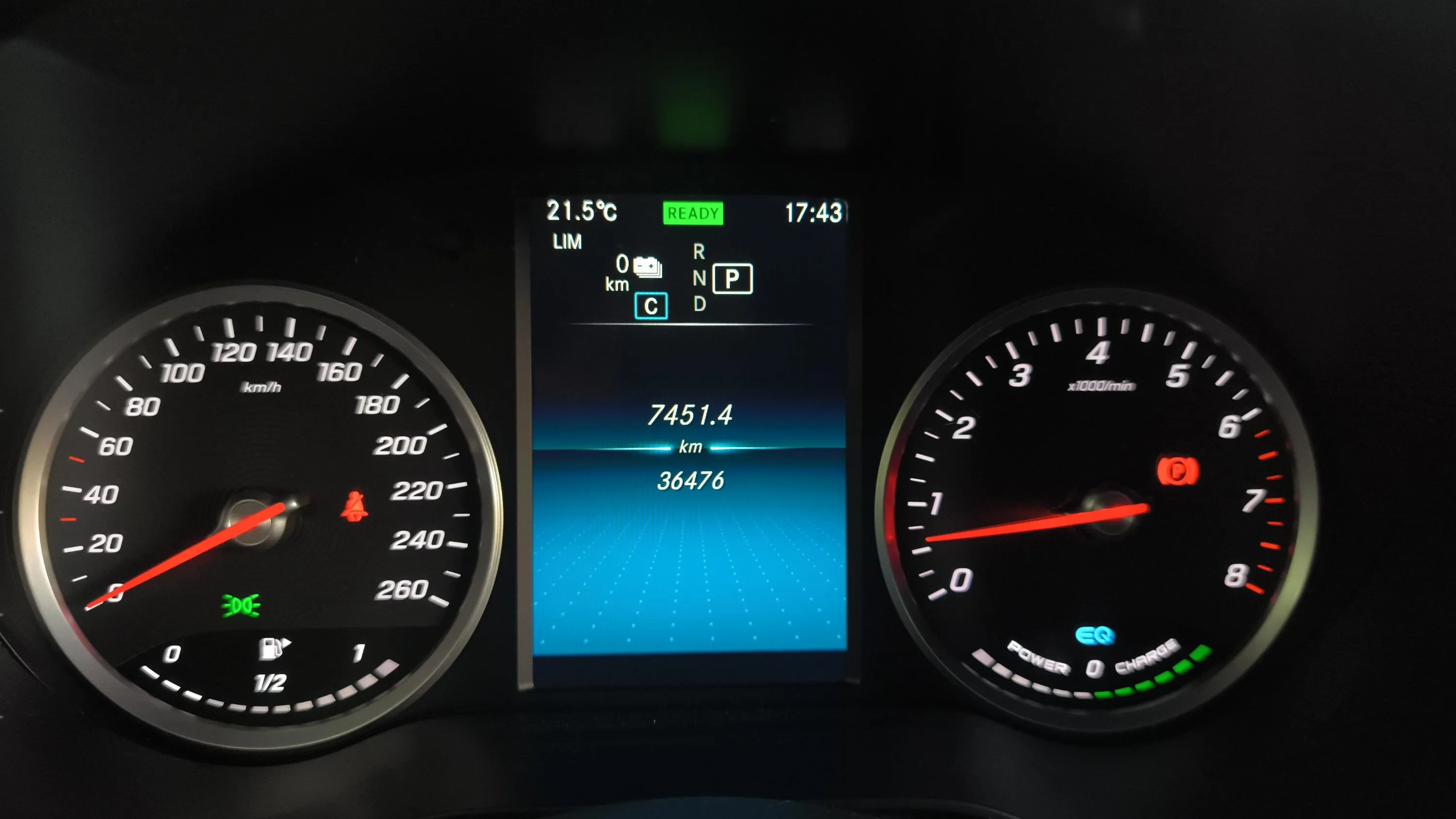 Mercedes-Benz GLC 300 e 4MATIC - foto 12
