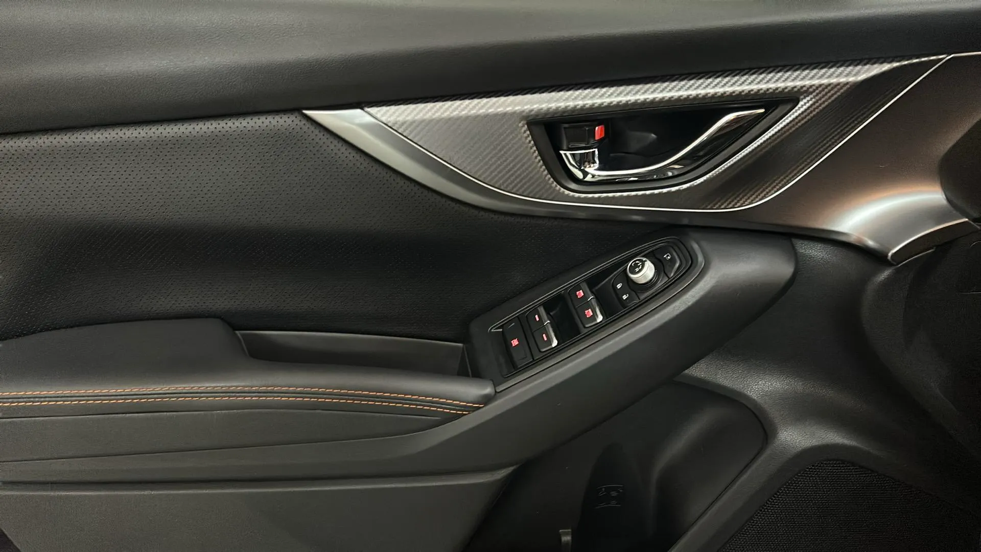 Subaru XV 2.0i Hybrid CVT Executive Plus - foto 22