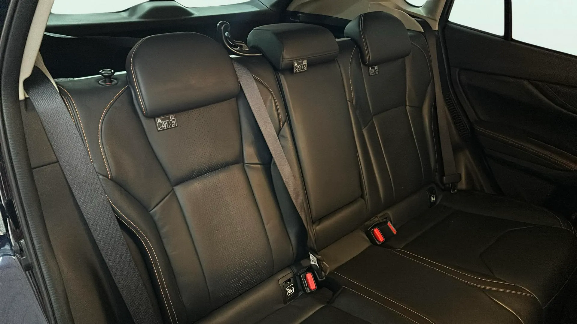 Subaru XV 2.0i Hybrid CVT Executive Plus - foto 16