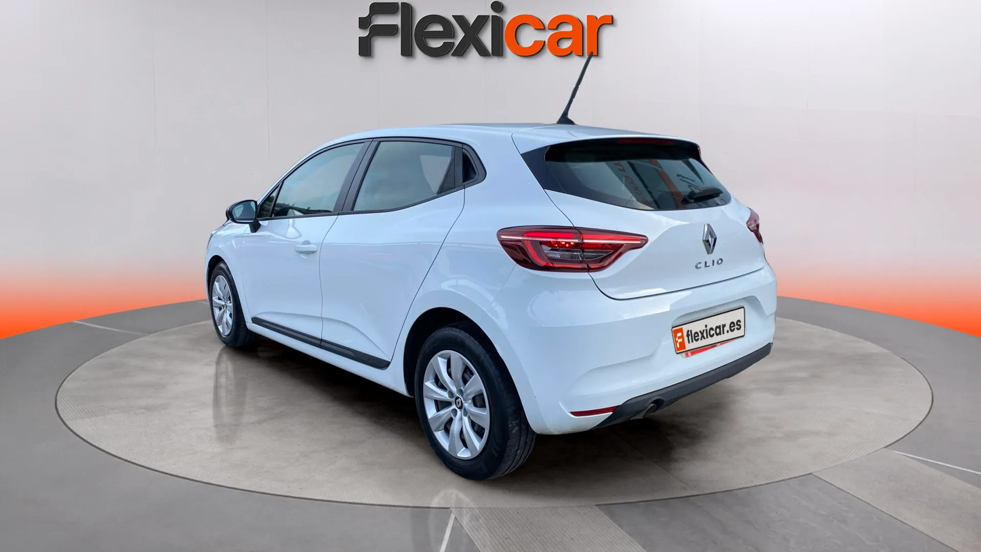 Renault Clio Authentic SCe - foto 5