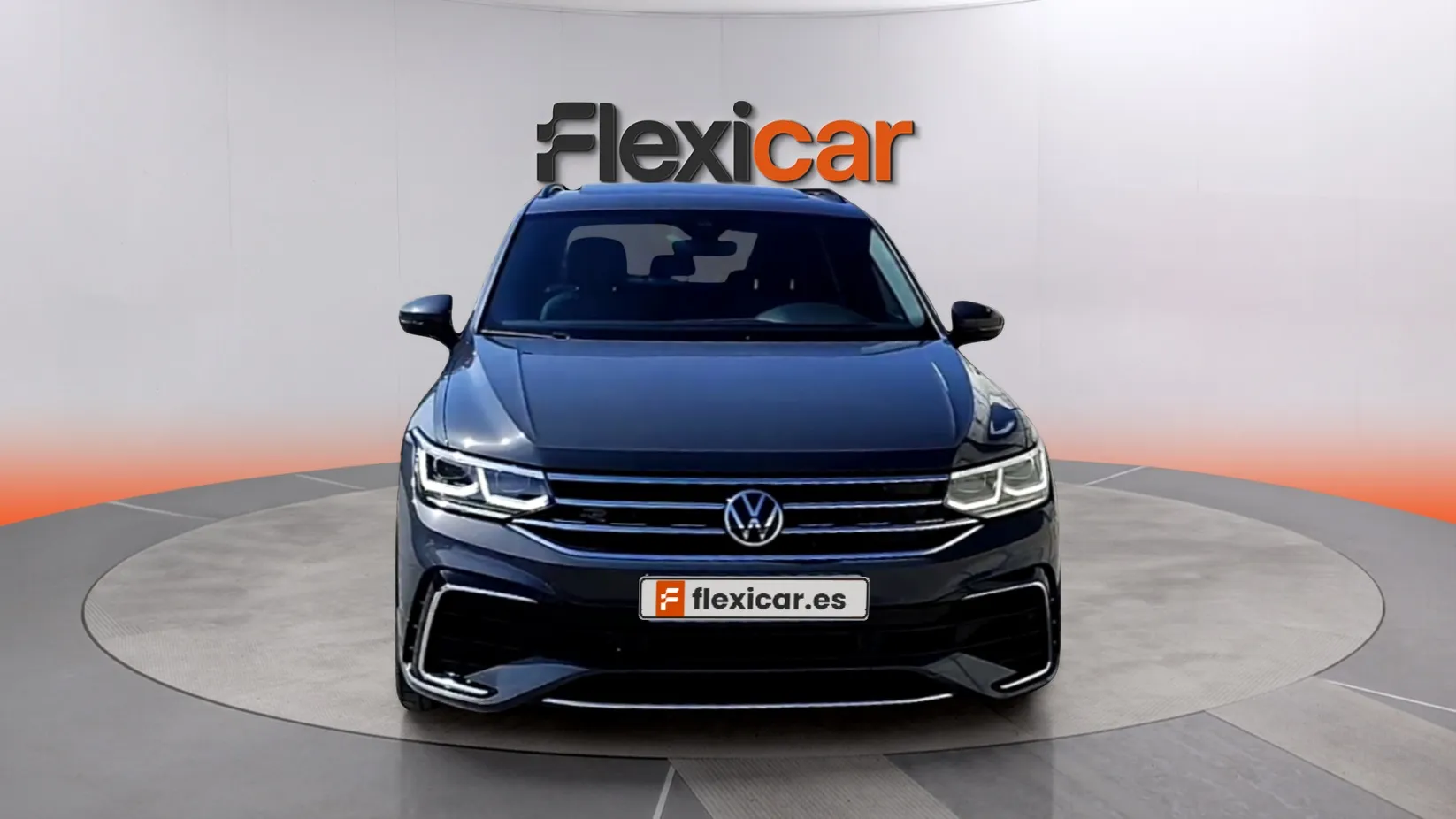 Volkswagen Tiguan R-Line 2.0 TDI DSG - foto 2