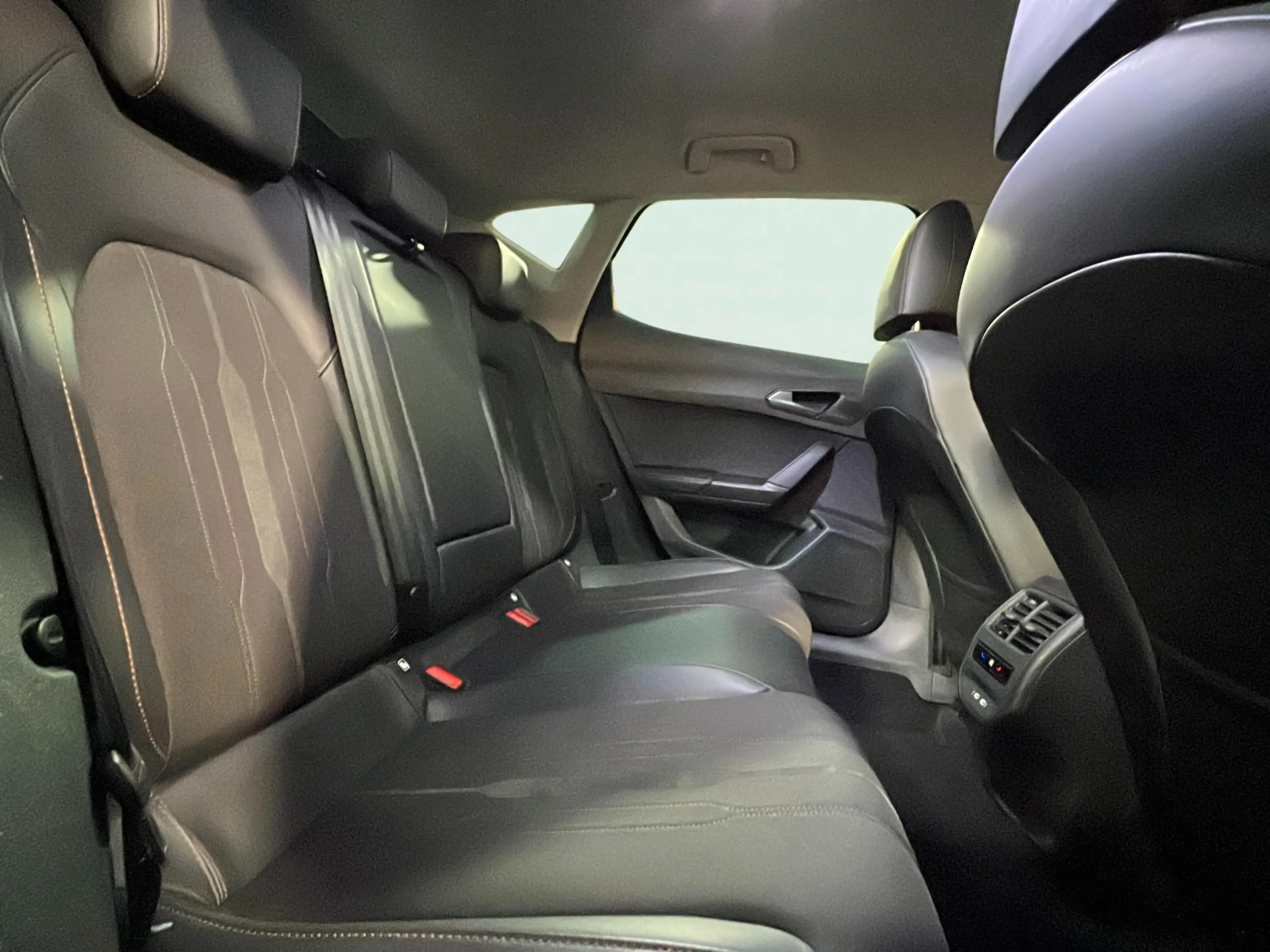 Cupra Formentor 1.5 TSI DSG - foto 18