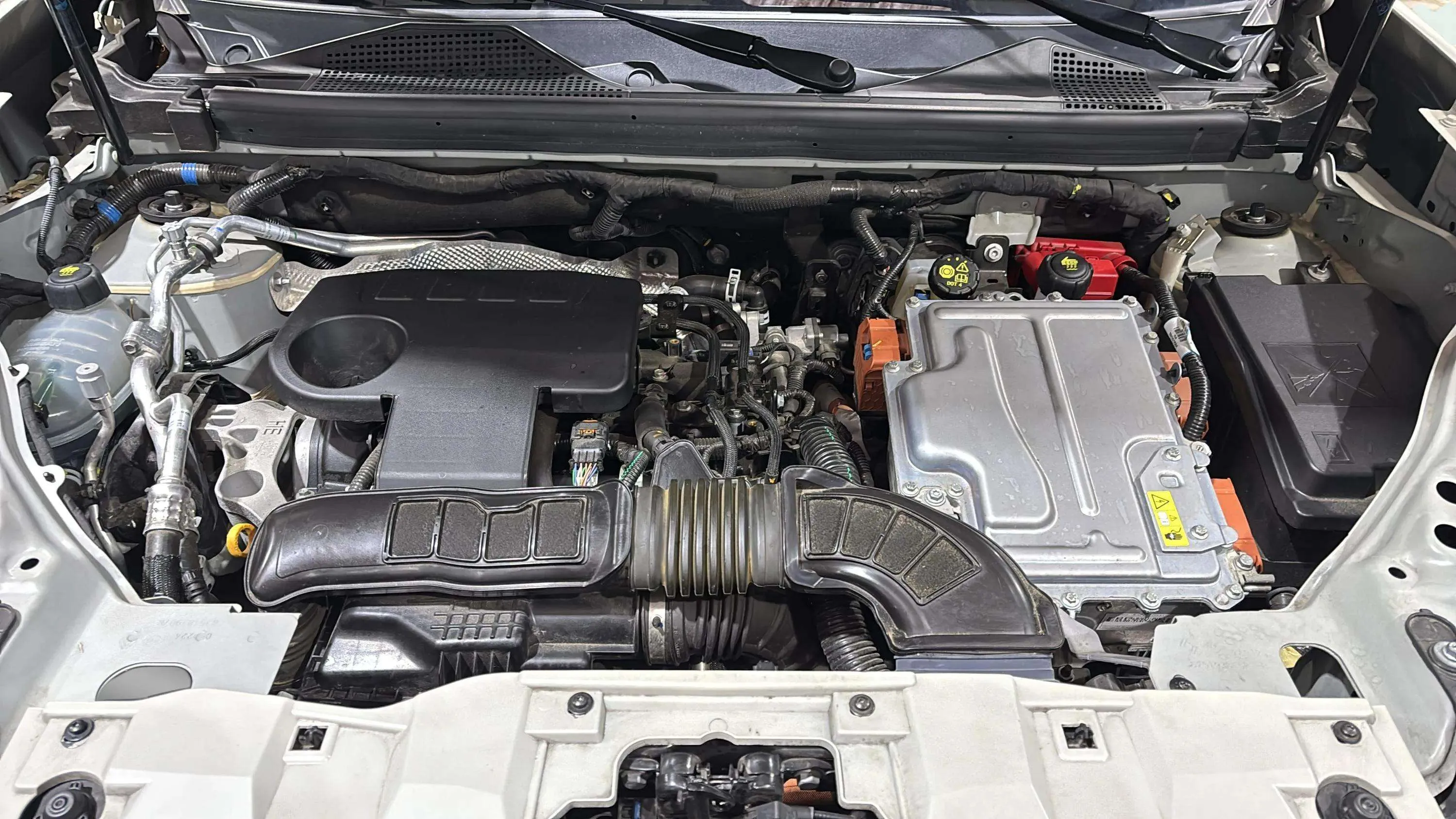Dacia Duster Extreme Hybrid 4x2 - foto 26