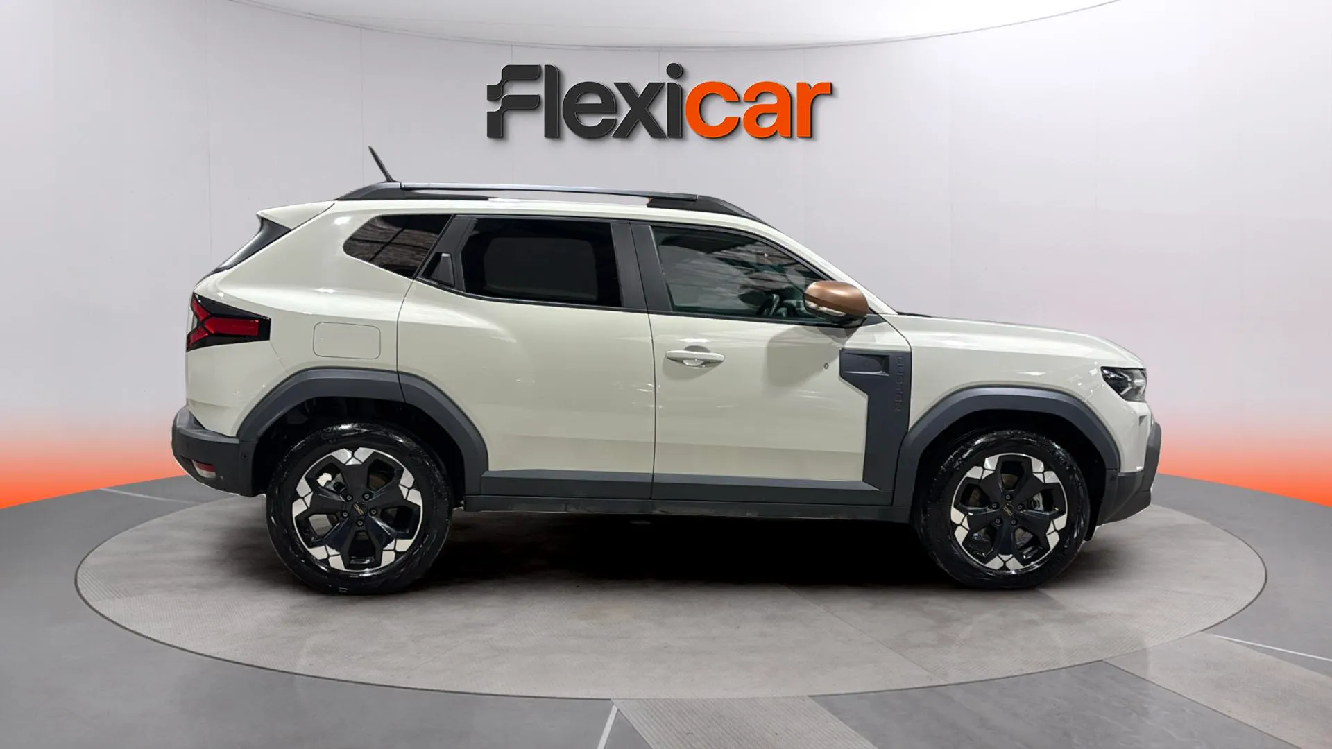 Dacia Duster Extreme Hybrid 4x2 - foto 8