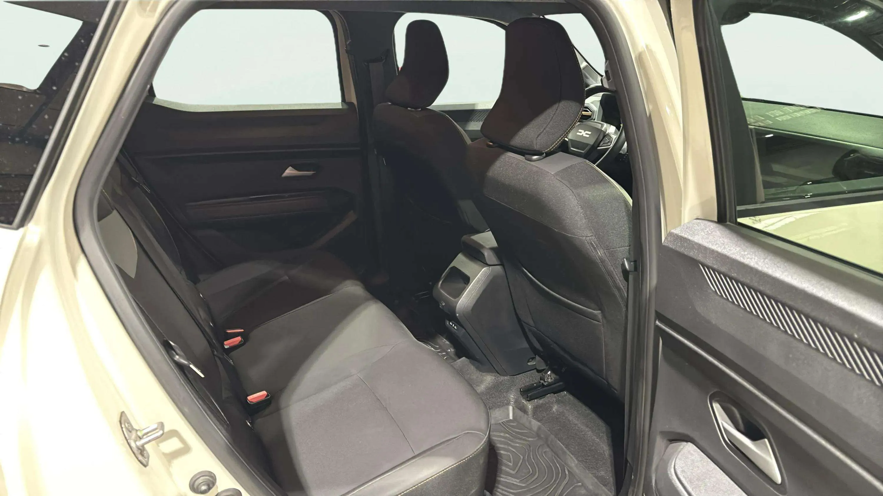 Dacia Duster Extreme Hybrid 4x2 - foto 22