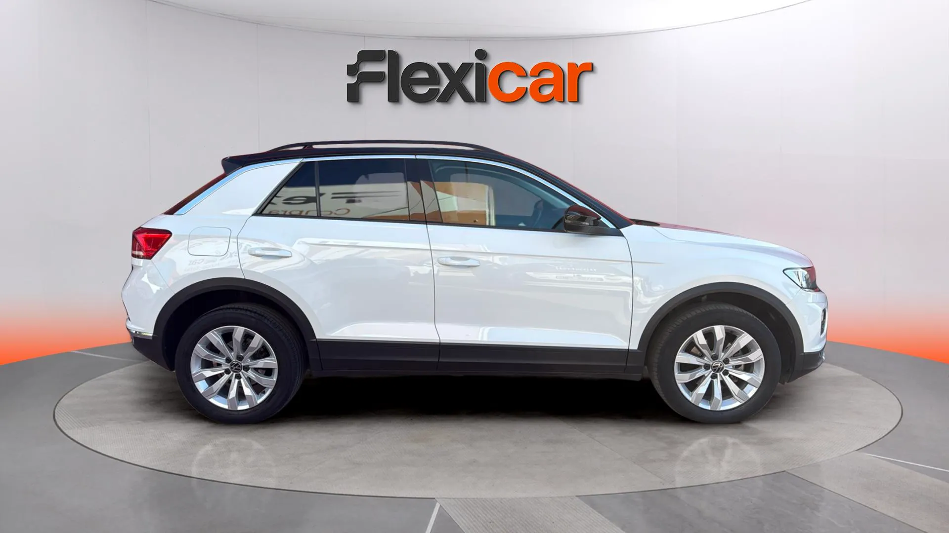Volkswagen T-Roc Advance 1.5 TSI DSG - foto 8