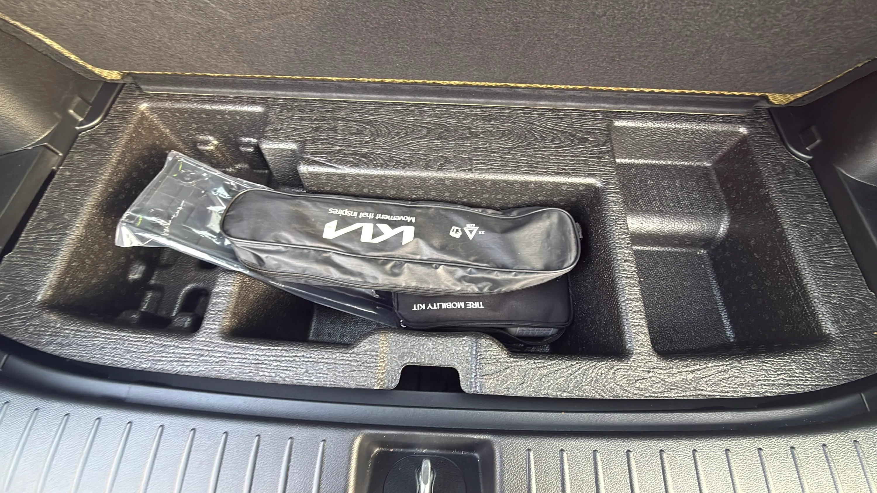 Kia Sportage 1.6 T-GDi MHEV Tech 4x2 DCT - foto 21