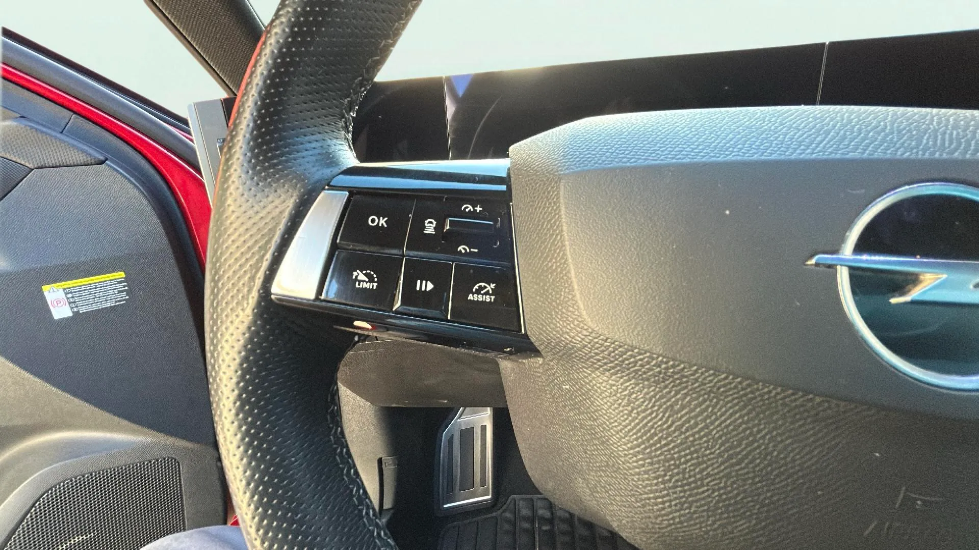 Opel Astra 1.2T XHT Elegance - foto 12