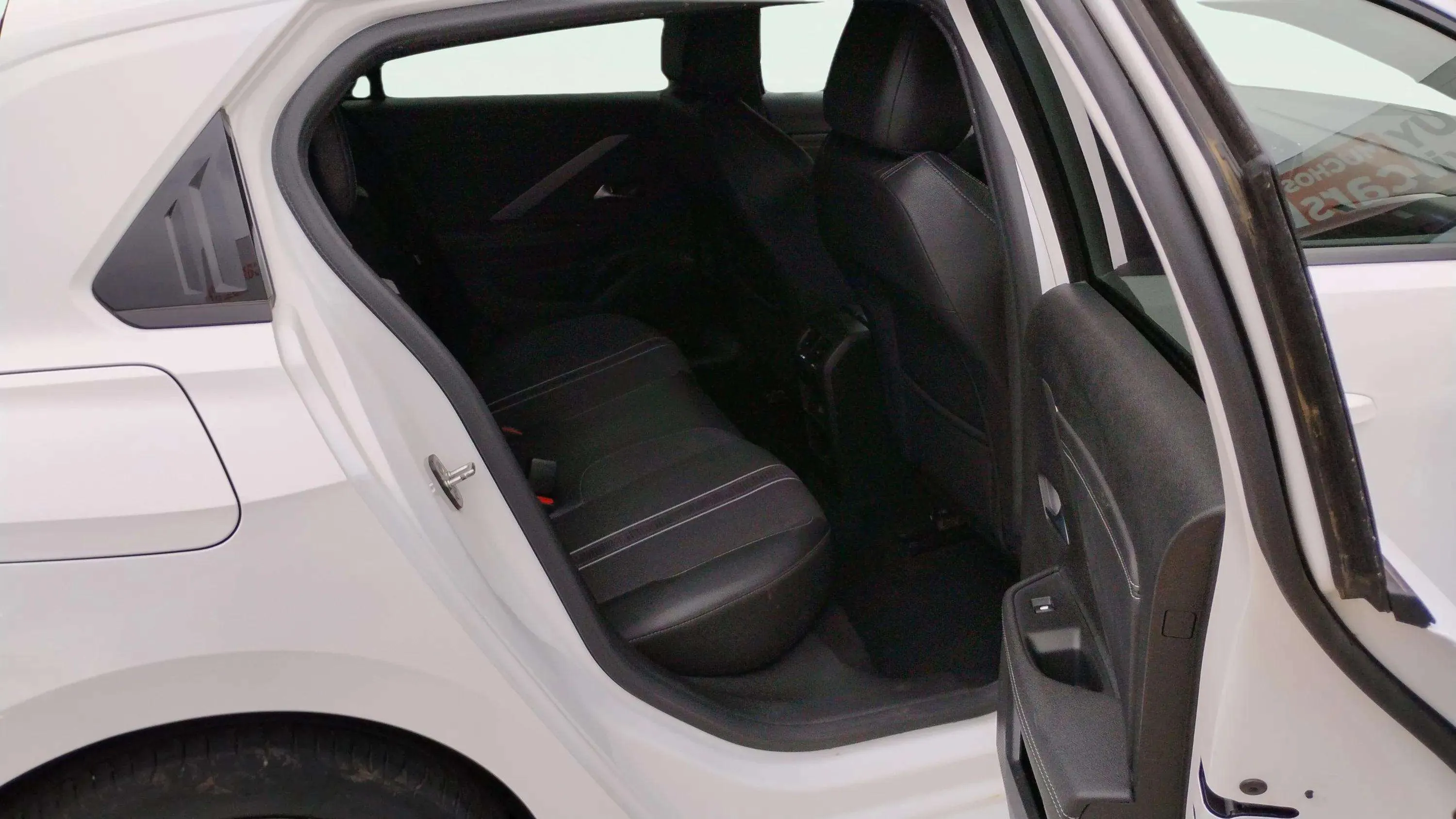 Opel Astra 1.2T XHT Elegance - foto 14