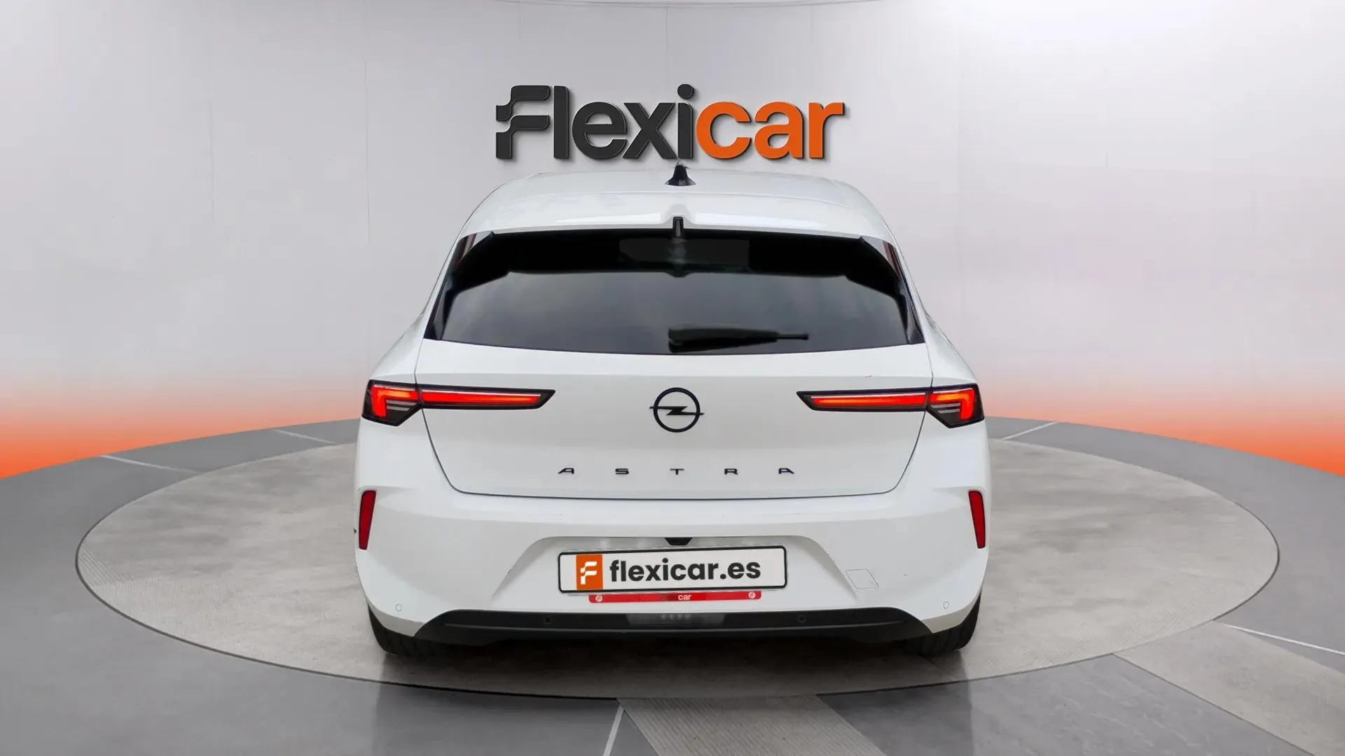 Opel Astra 1.2T XHT Elegance - foto 7