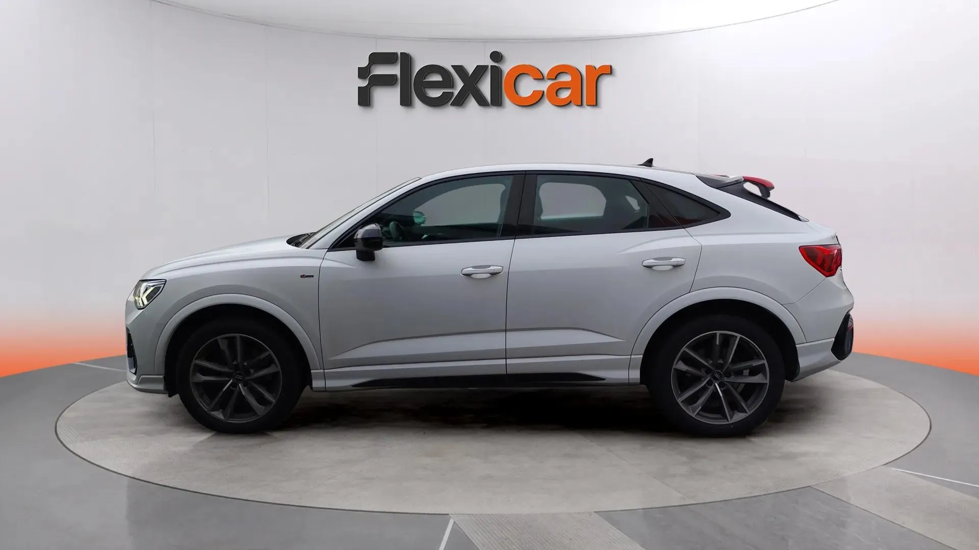 Audi Q3 45 TFSI S tronic Quattr Black Line - foto 4