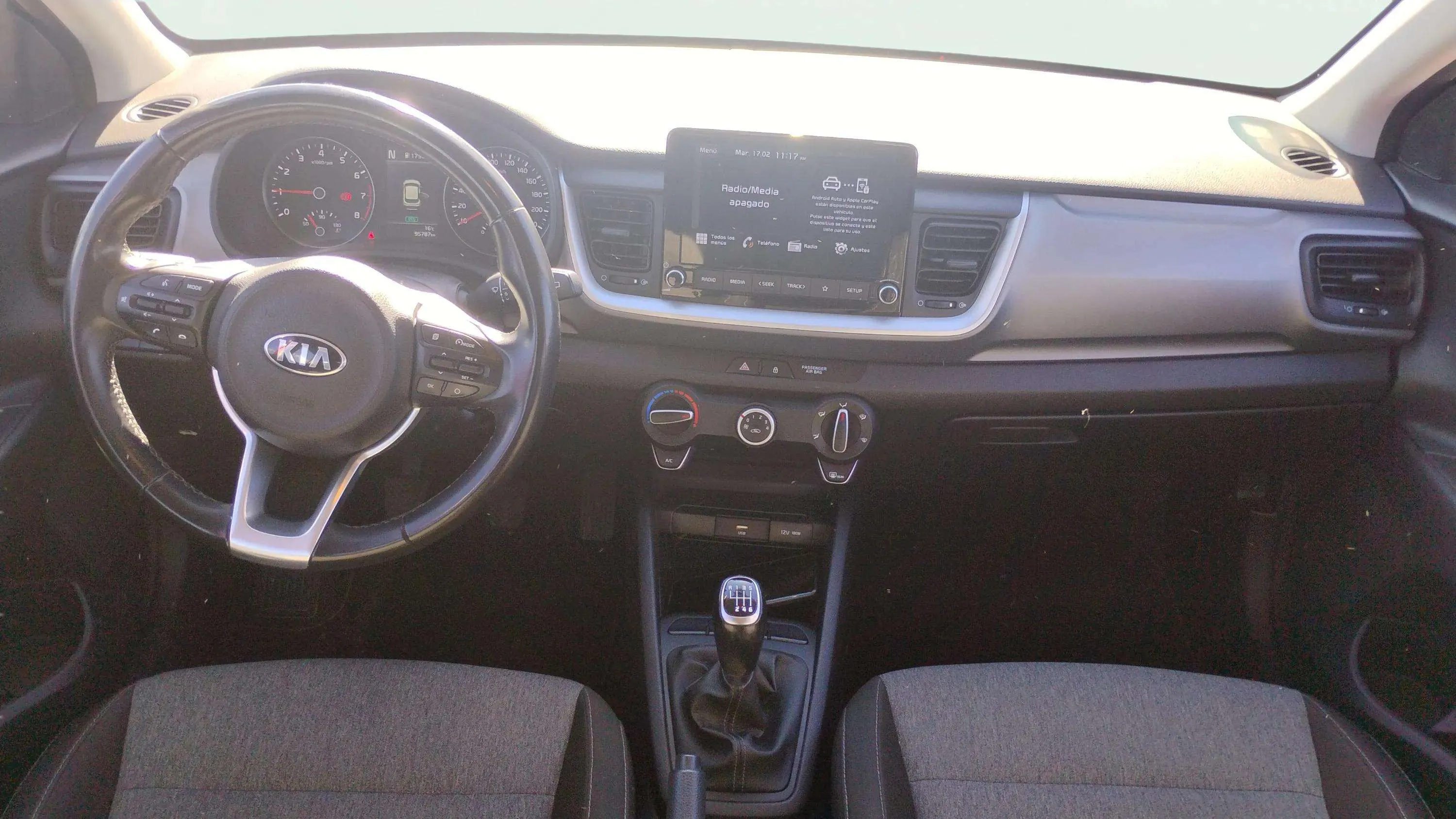 Kia Stonic 1.0 T-GDi MHEV iMT Concept - foto 17