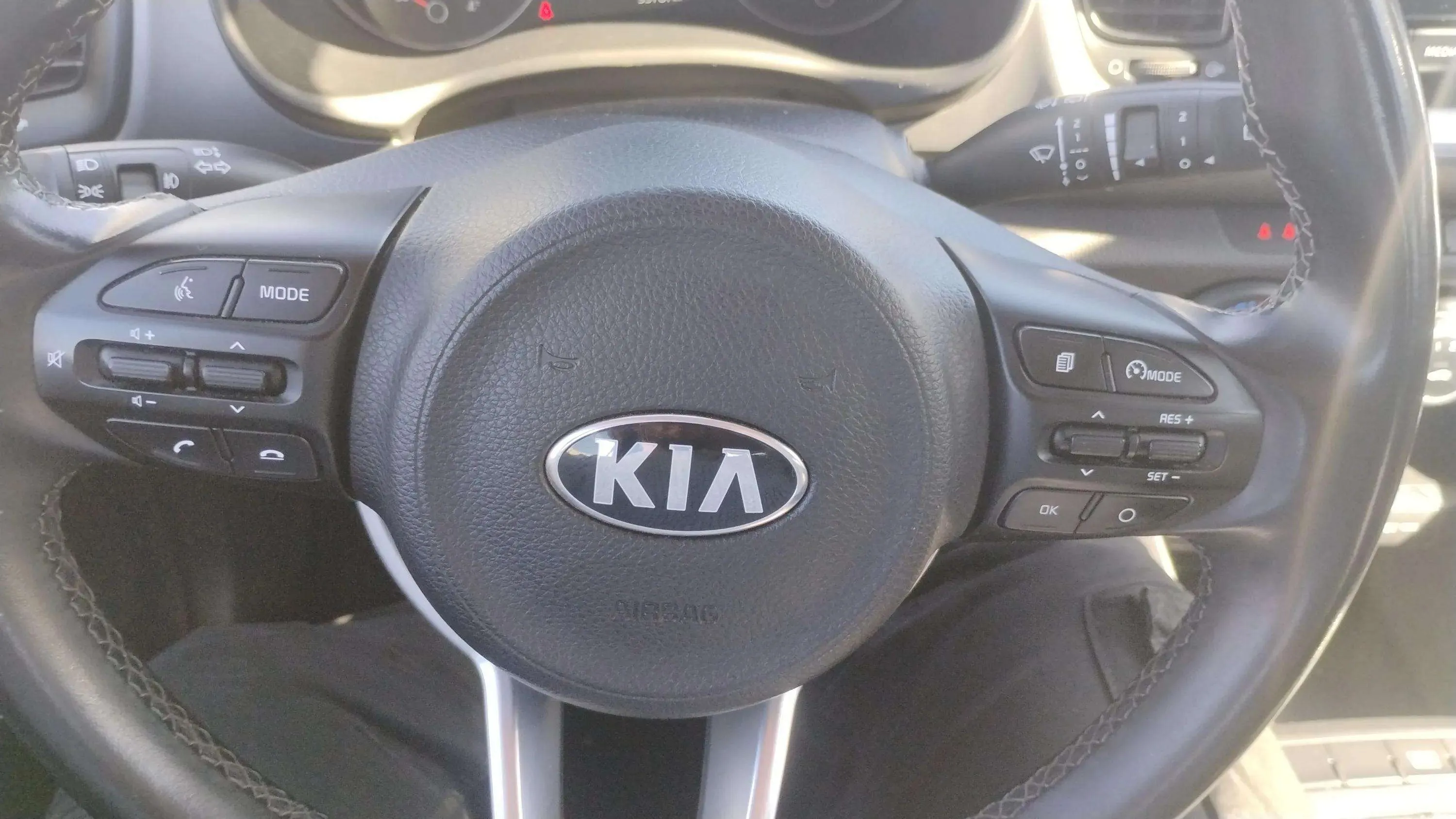 Kia Stonic 1.0 T-GDi MHEV iMT Concept - foto 13