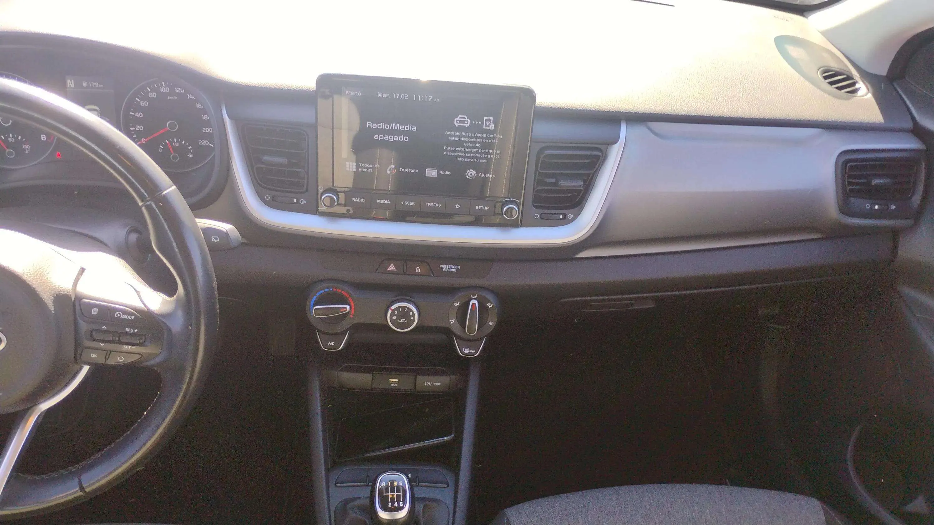 Kia Stonic 1.0 T-GDi MHEV iMT Concept - foto 18