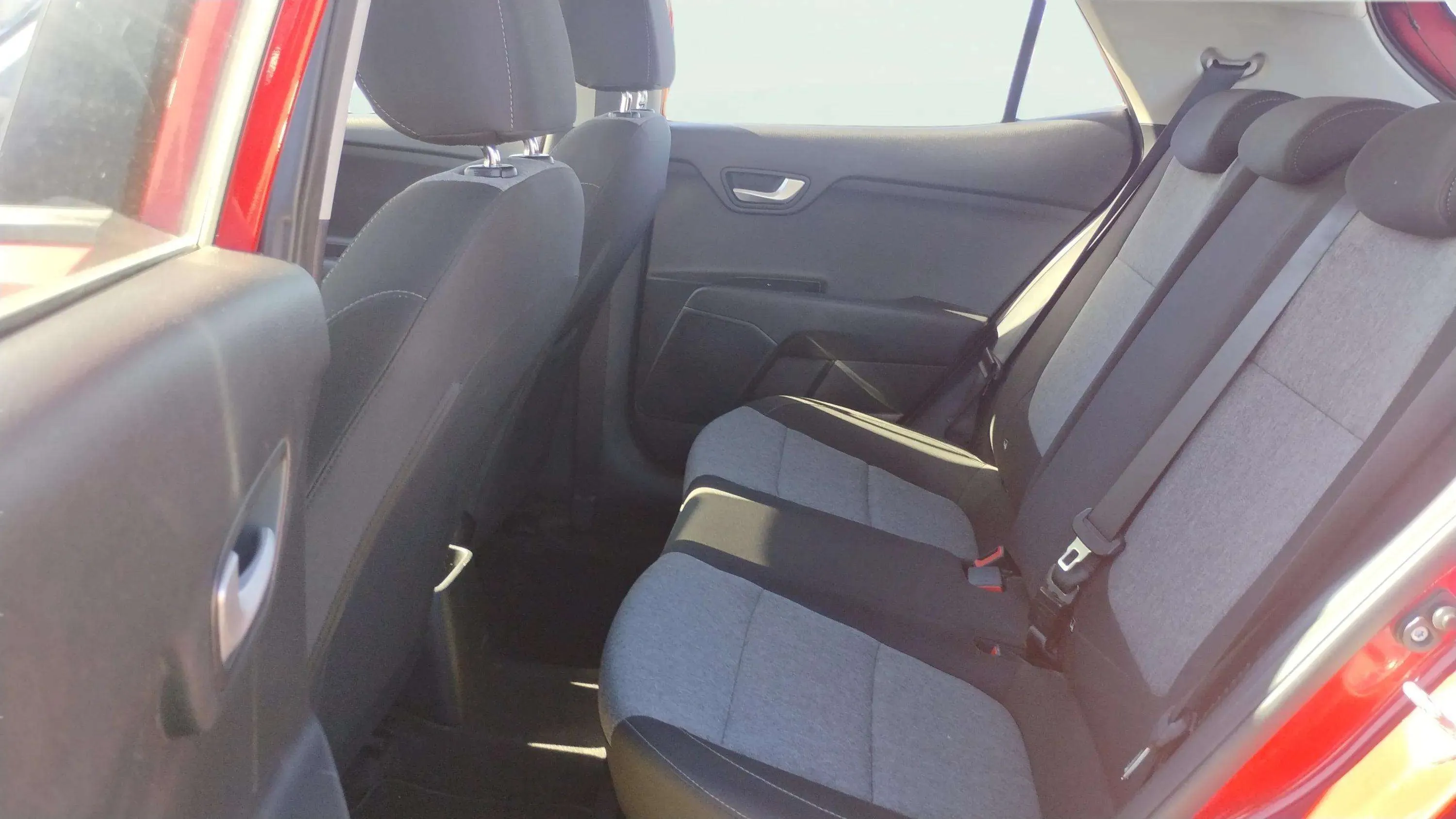 Kia Stonic 1.0 T-GDi MHEV iMT Concept - foto 22