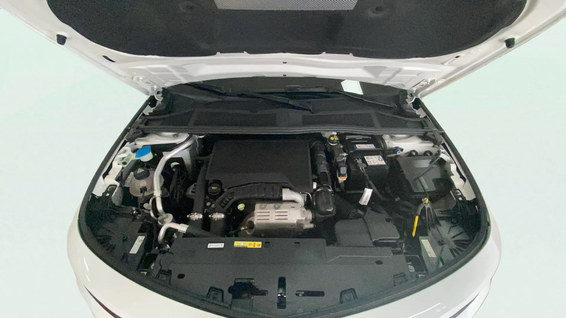 Opel Astra 1.2T XHL Edition - foto 15