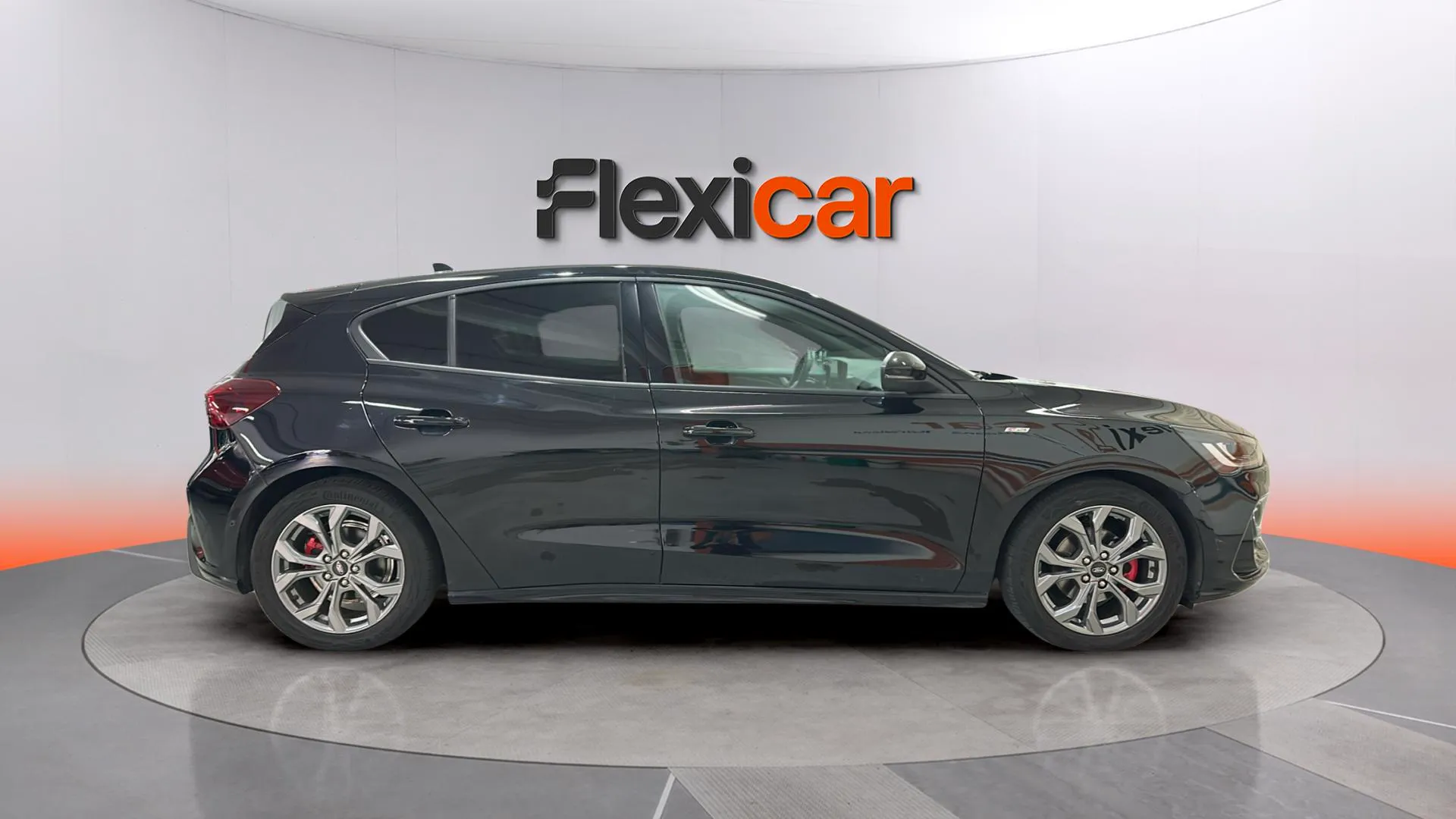 Ford Focus 1.0 EcoBoost MHEV ST-Line Design SIP - foto 8