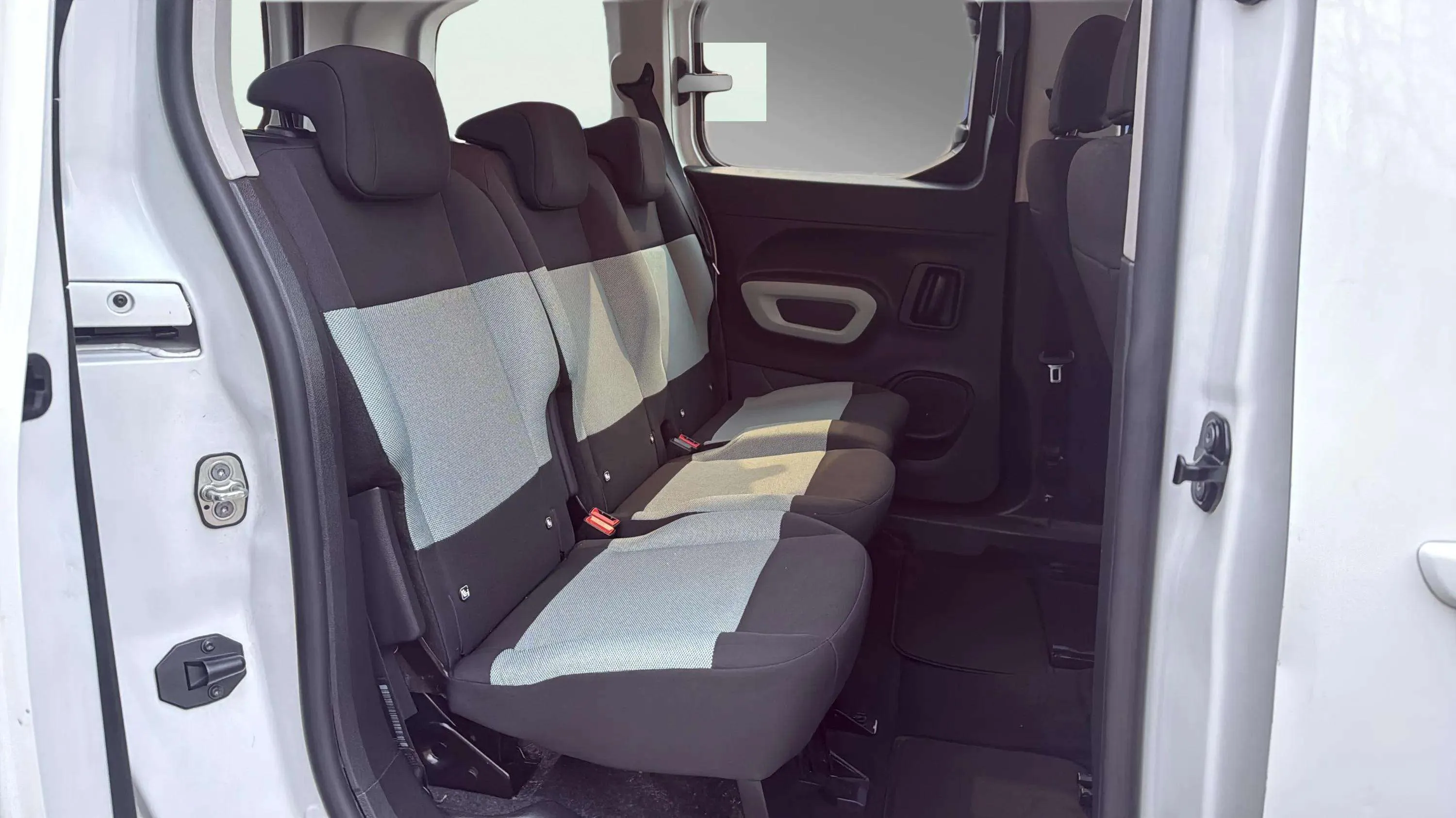 Citroën Berlingo Talla M BlueHDi 100 Shine - foto 9
