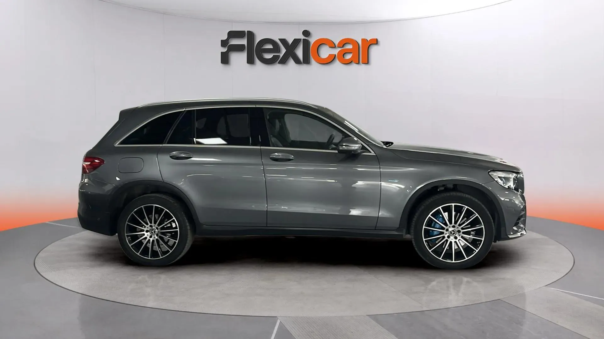 Mercedes-Benz GLC 350 e 4MATIC - foto 4