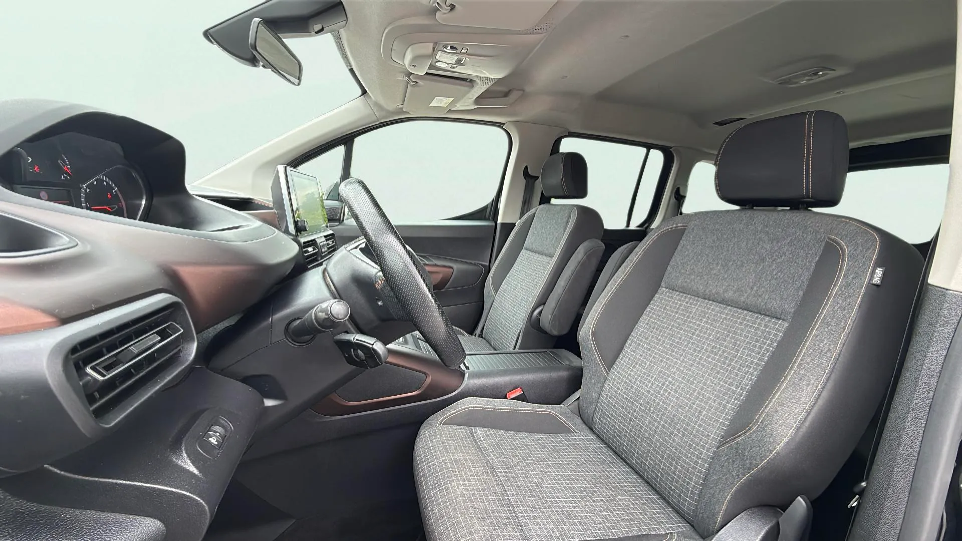 Peugeot Rifter GT Business Standard BlueHDi 100 - foto 9