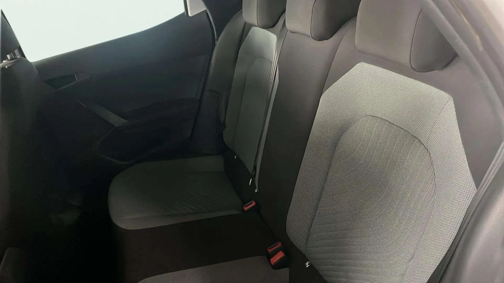 SEAT Ibiza 1.0 TSI Special Edition - foto 24