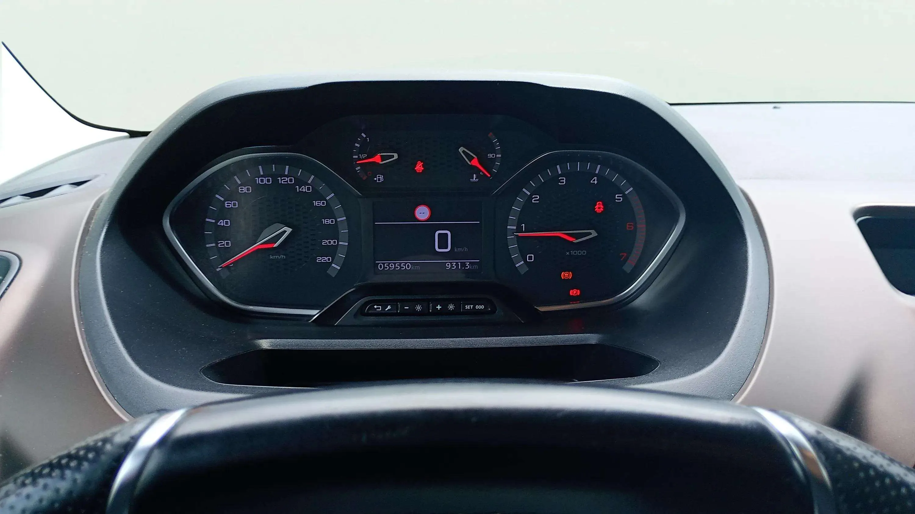 Peugeot Rifter Allure BlueHDi 100 - foto 11