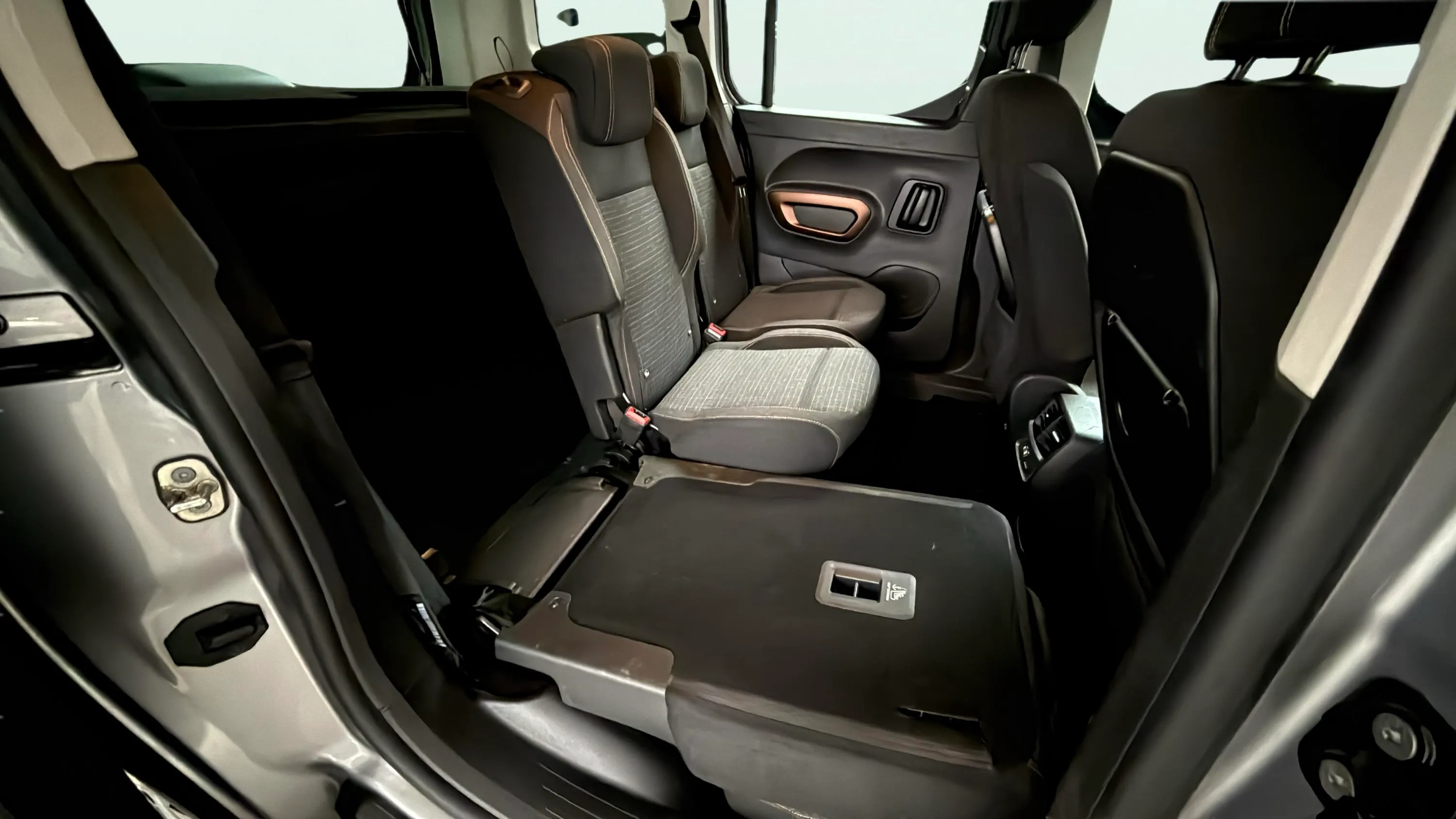 Peugeot Rifter GT BlueHDi 100 - foto 20