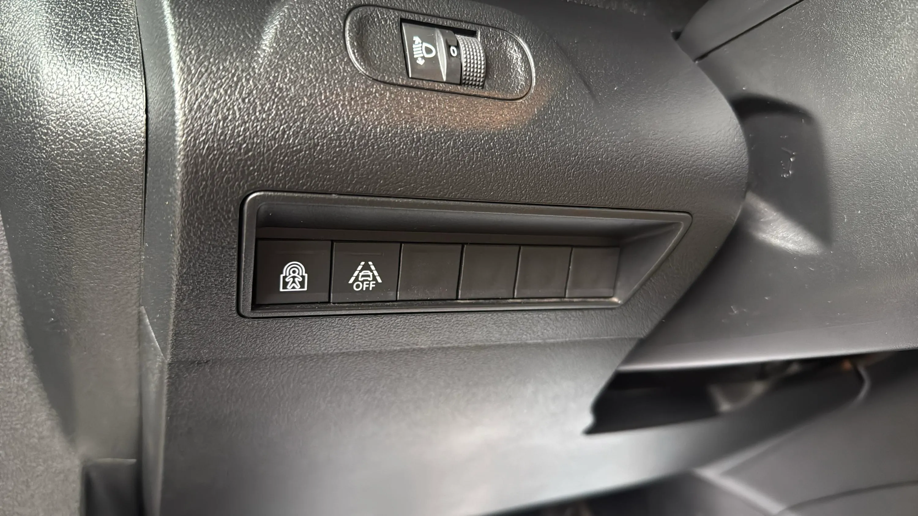 Peugeot Rifter GT BlueHDi 100 - foto 25