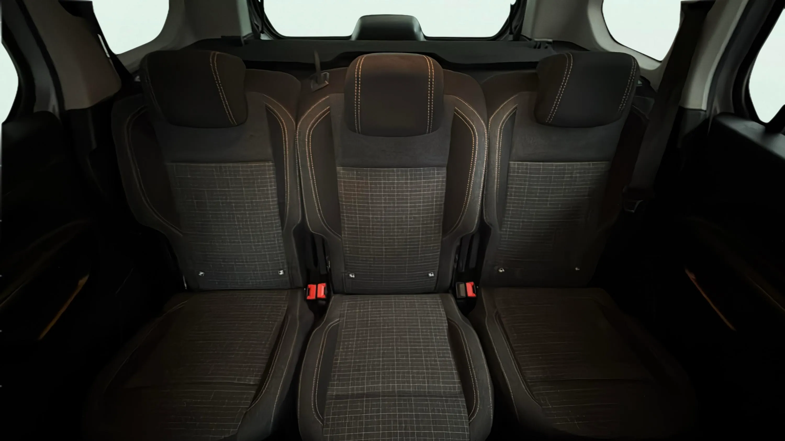 Peugeot Rifter GT BlueHDi 100 - foto 19