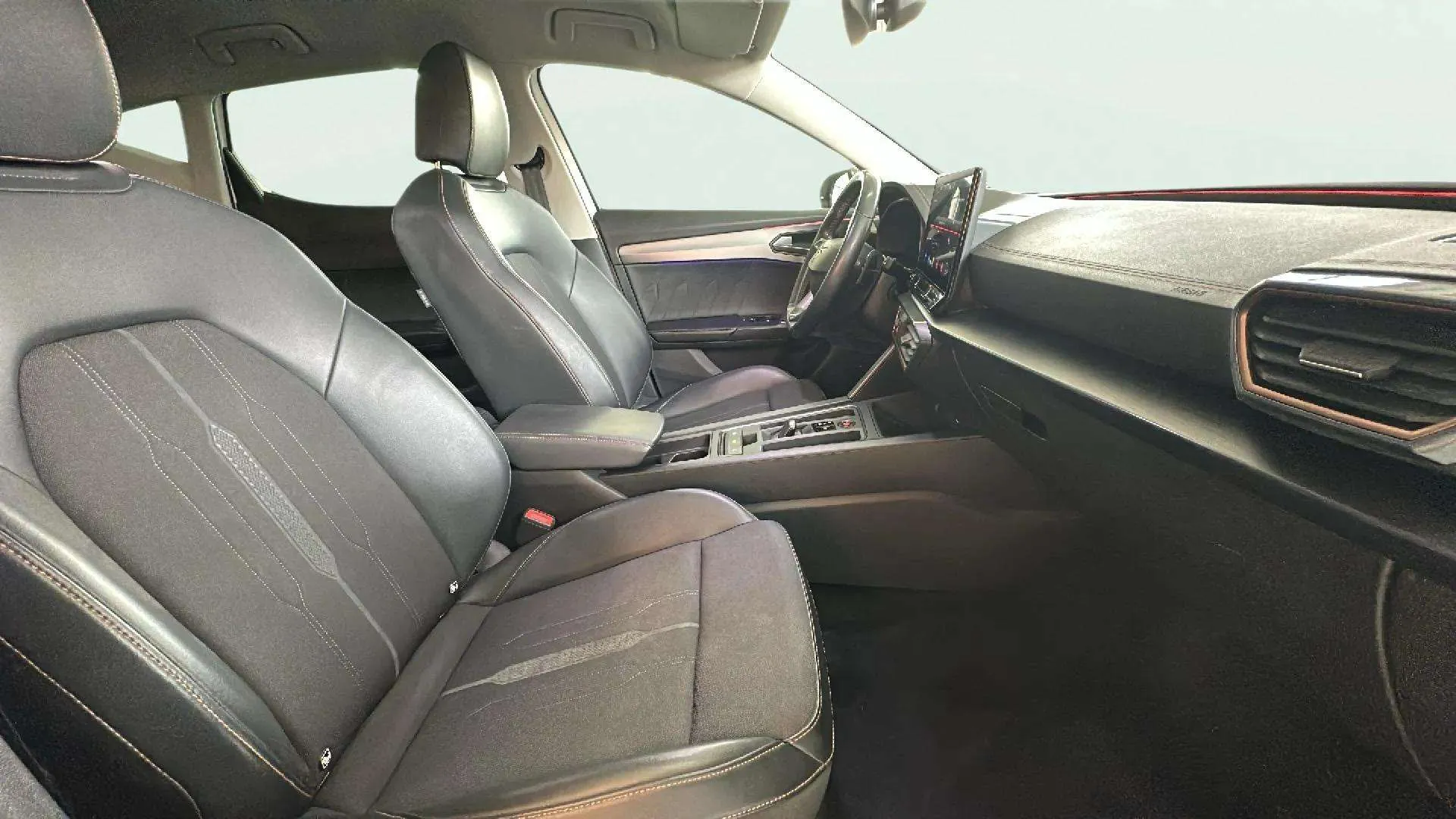 Cupra Formentor 1.5 TSI DSG - foto 17