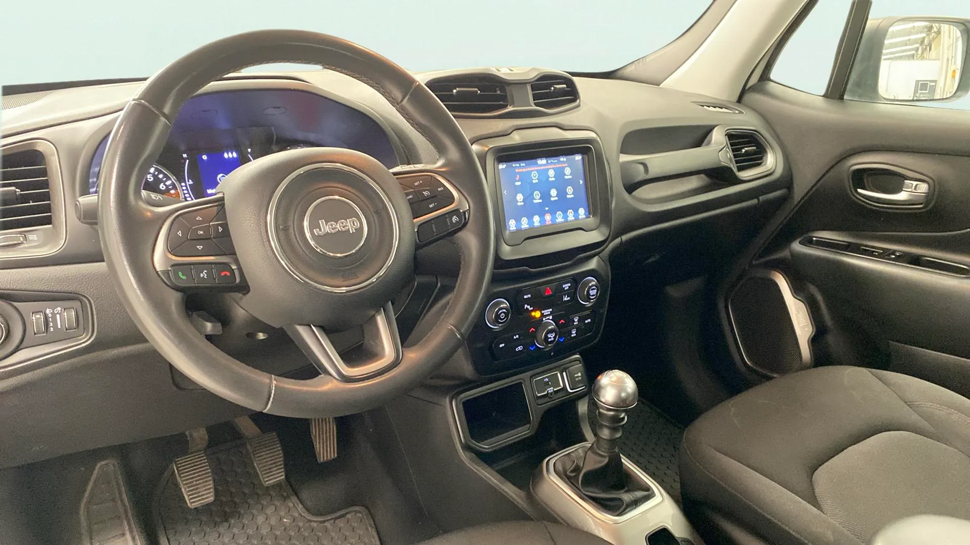 Jeep Renegade Longitude 1.0G 4x2 - foto 26