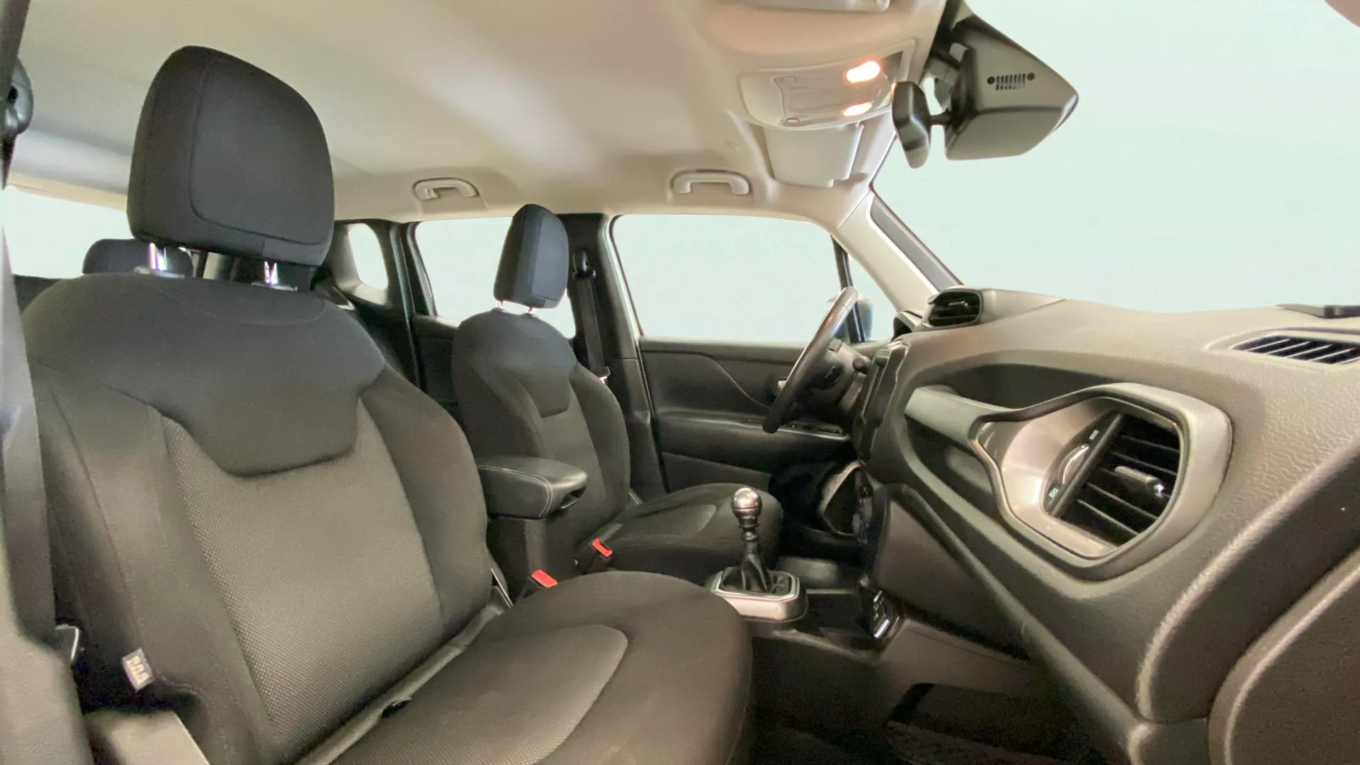Jeep Renegade Longitude 1.0G 4x2 - foto 16