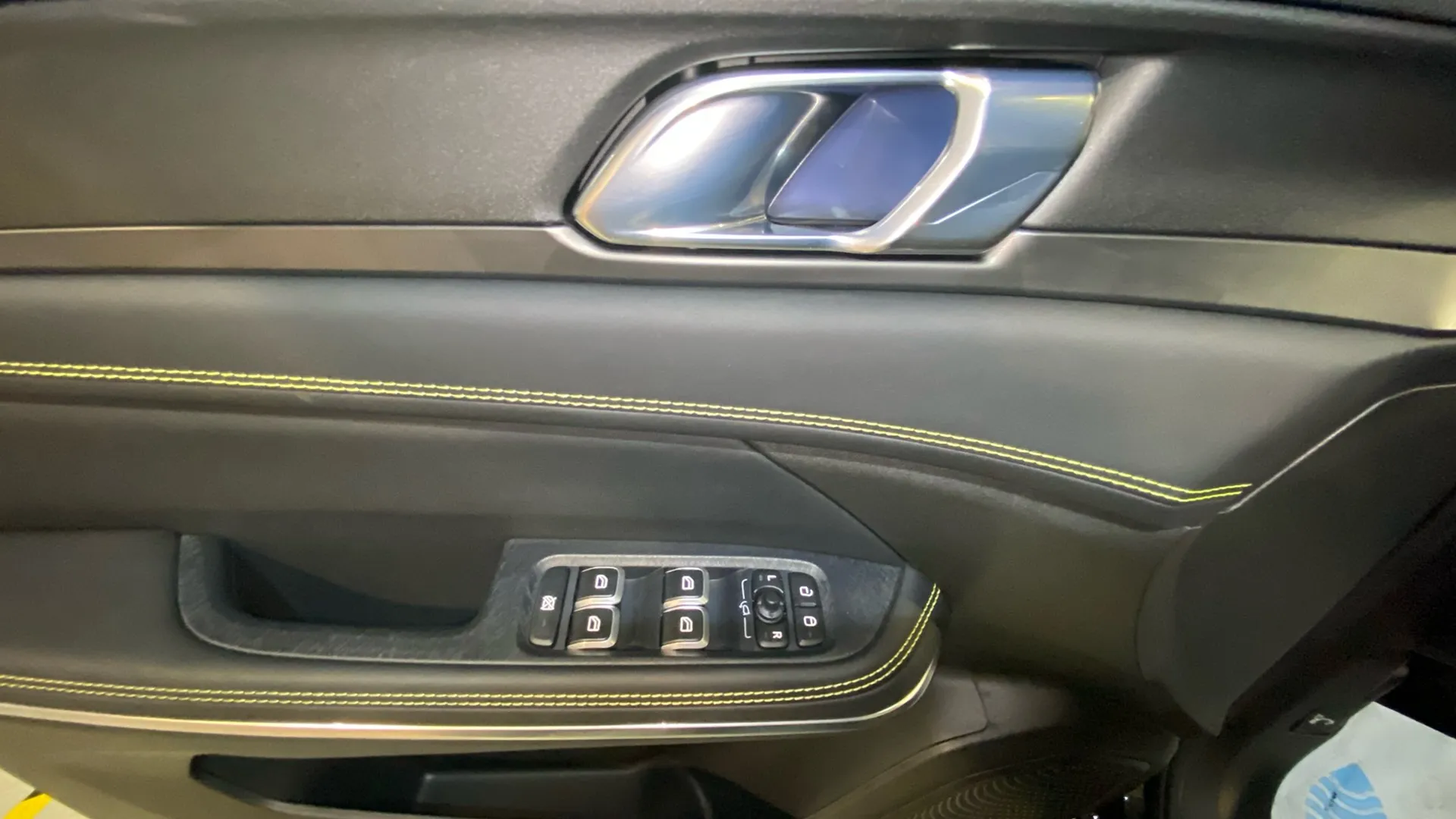 Lynk & Co 01 1.5 PHEV More - foto 27