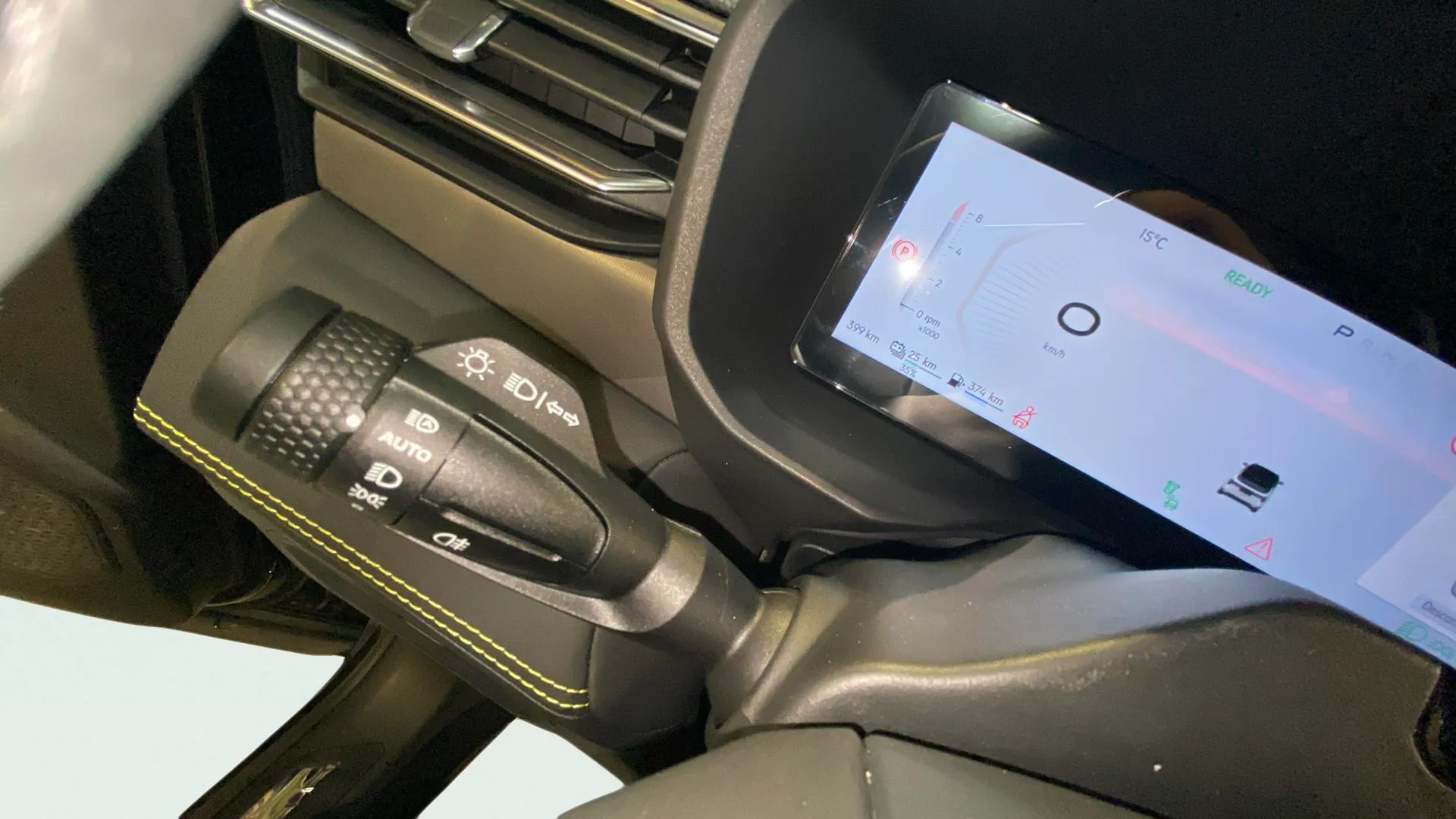 Lynk & Co 01 1.5 PHEV More - foto 23