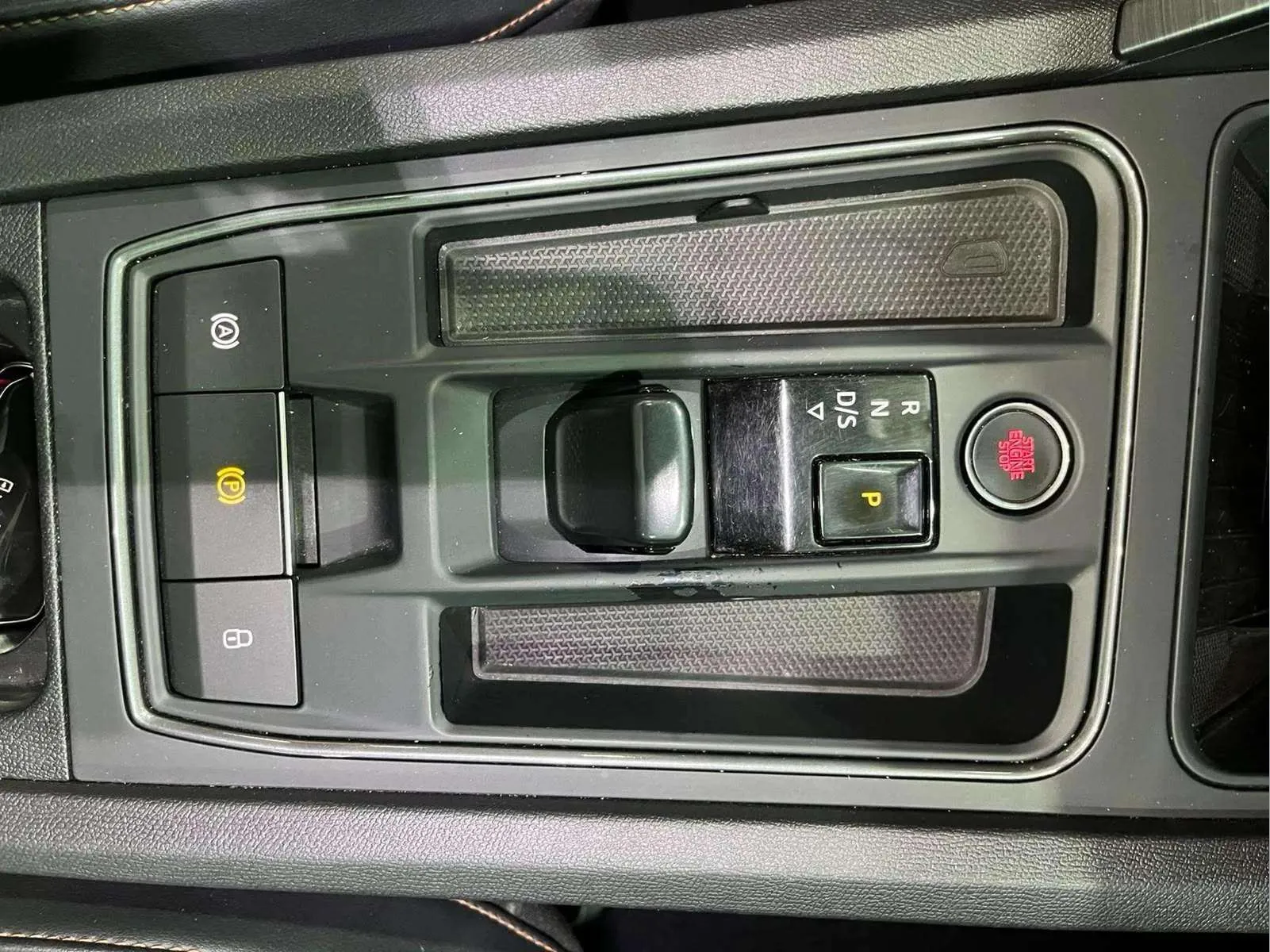 Cupra Formentor 1.5 TSI DSG - foto 23