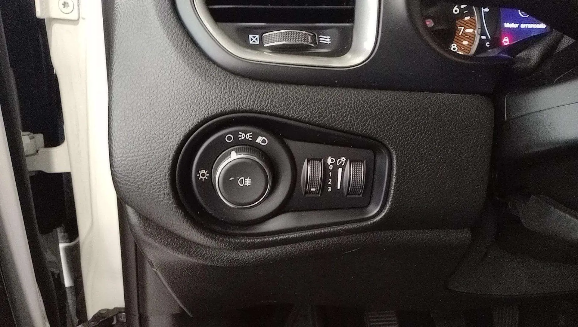 Jeep Renegade Longitude 1.0G 4x2 - foto 8