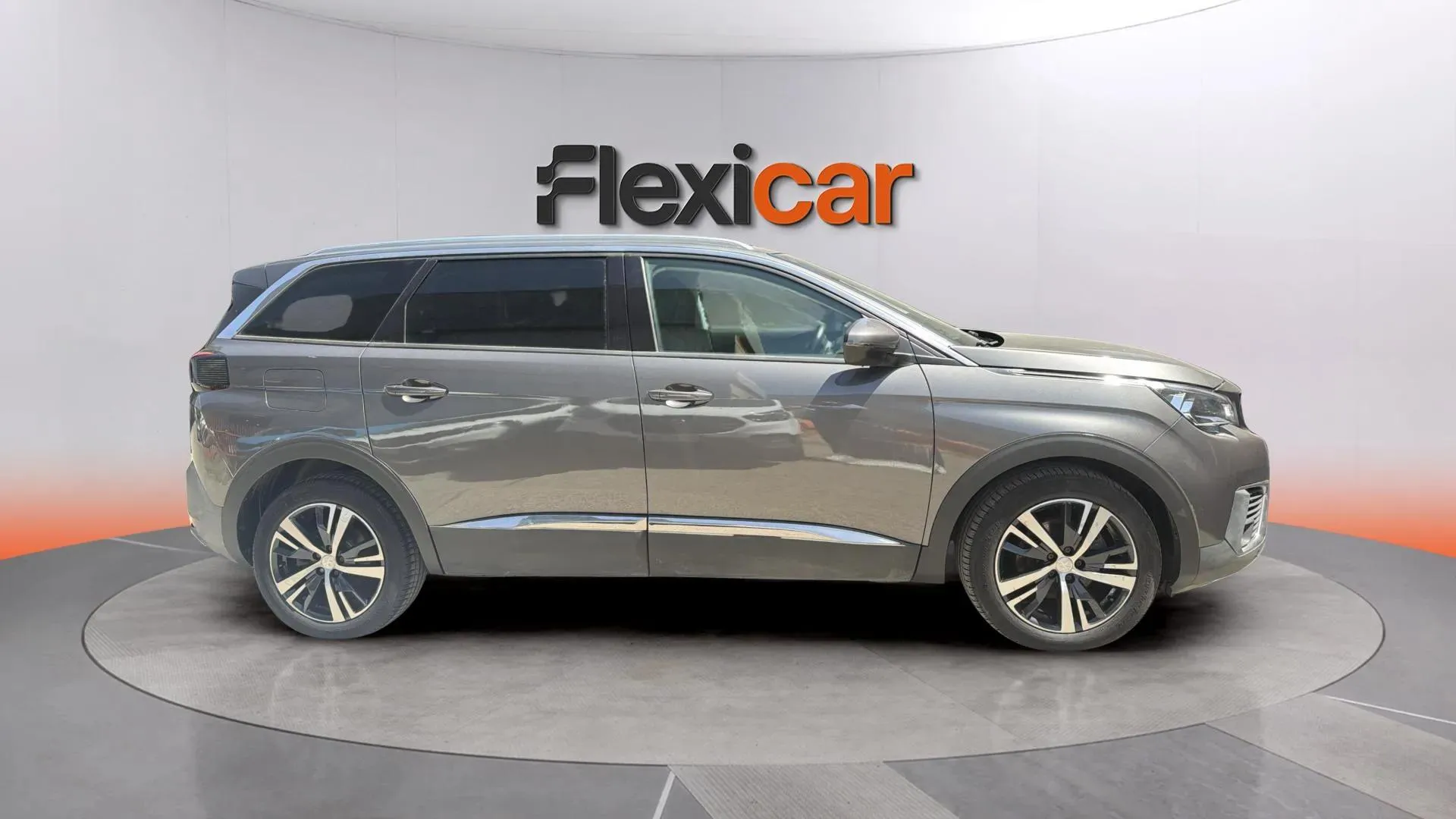 Peugeot 5008 1.5 BlueHDi Allure EAT8 - foto 5