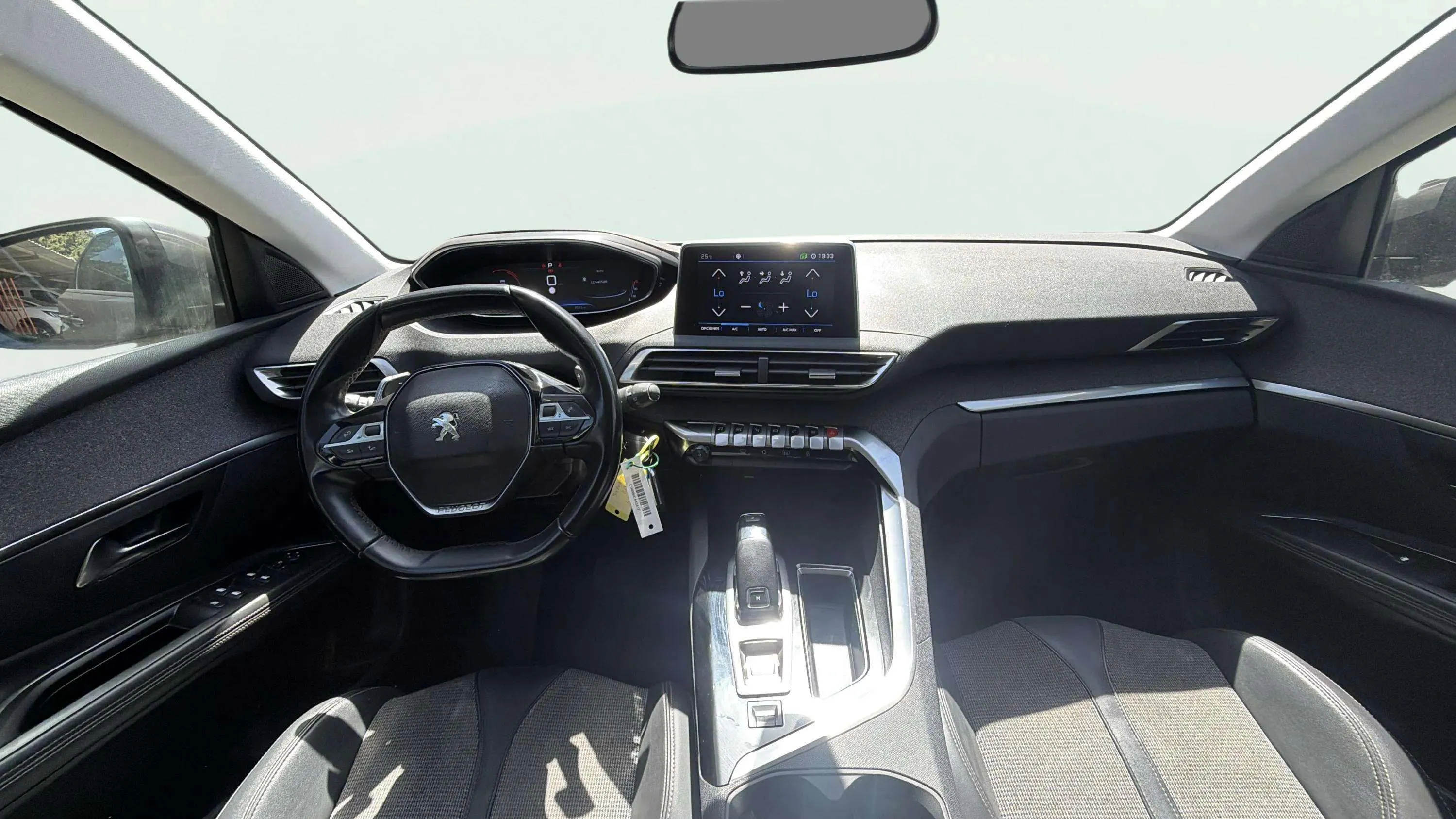 Peugeot 5008 1.5 BlueHDi Allure EAT8 - foto 9